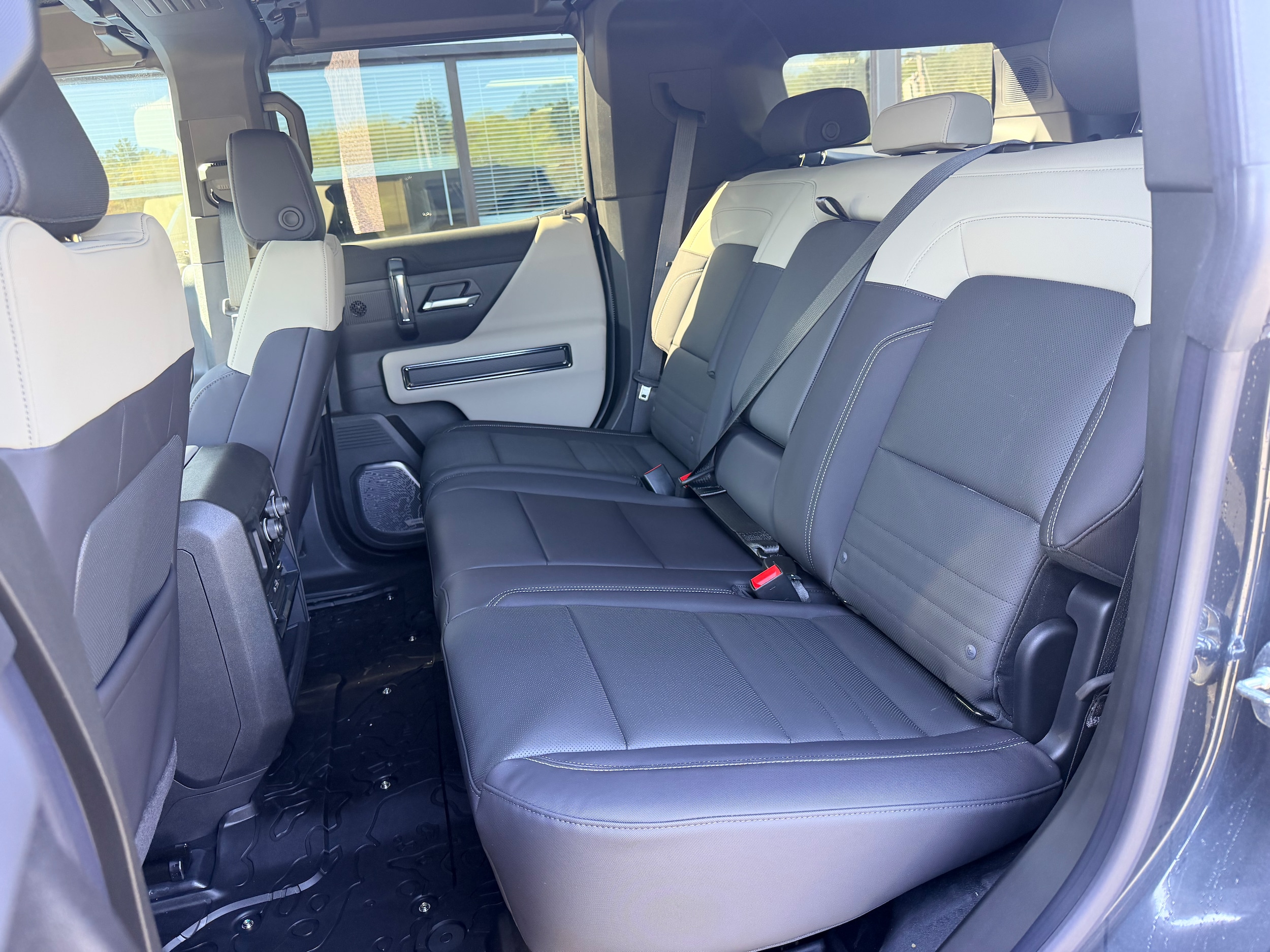 2026 GMC HUMMER EV 2X - Photo 27