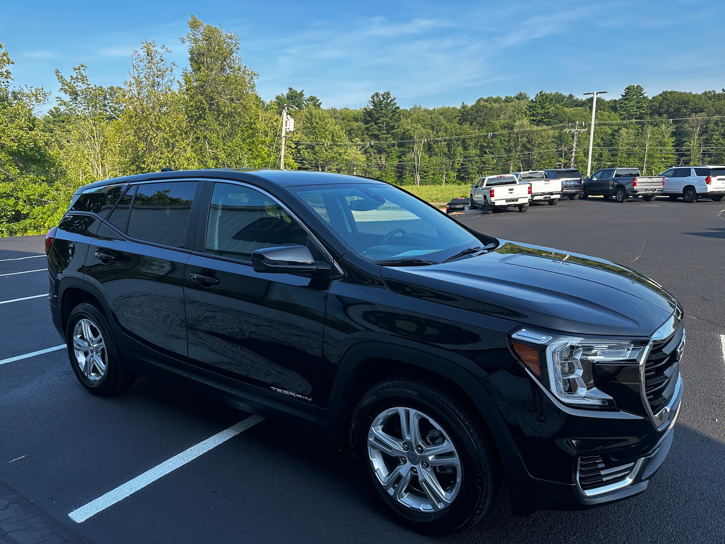 2024 Gmc Terrain SLE photo 4