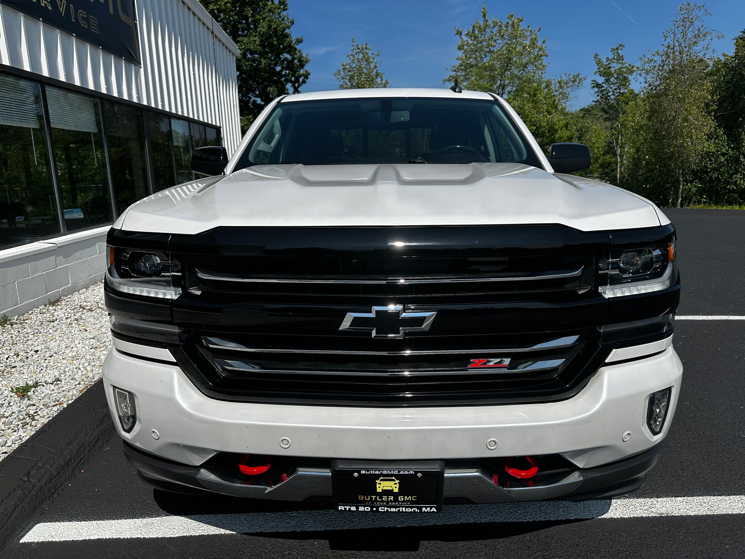 2018 Chevrolet Silverado 1500 LTZ photo 3