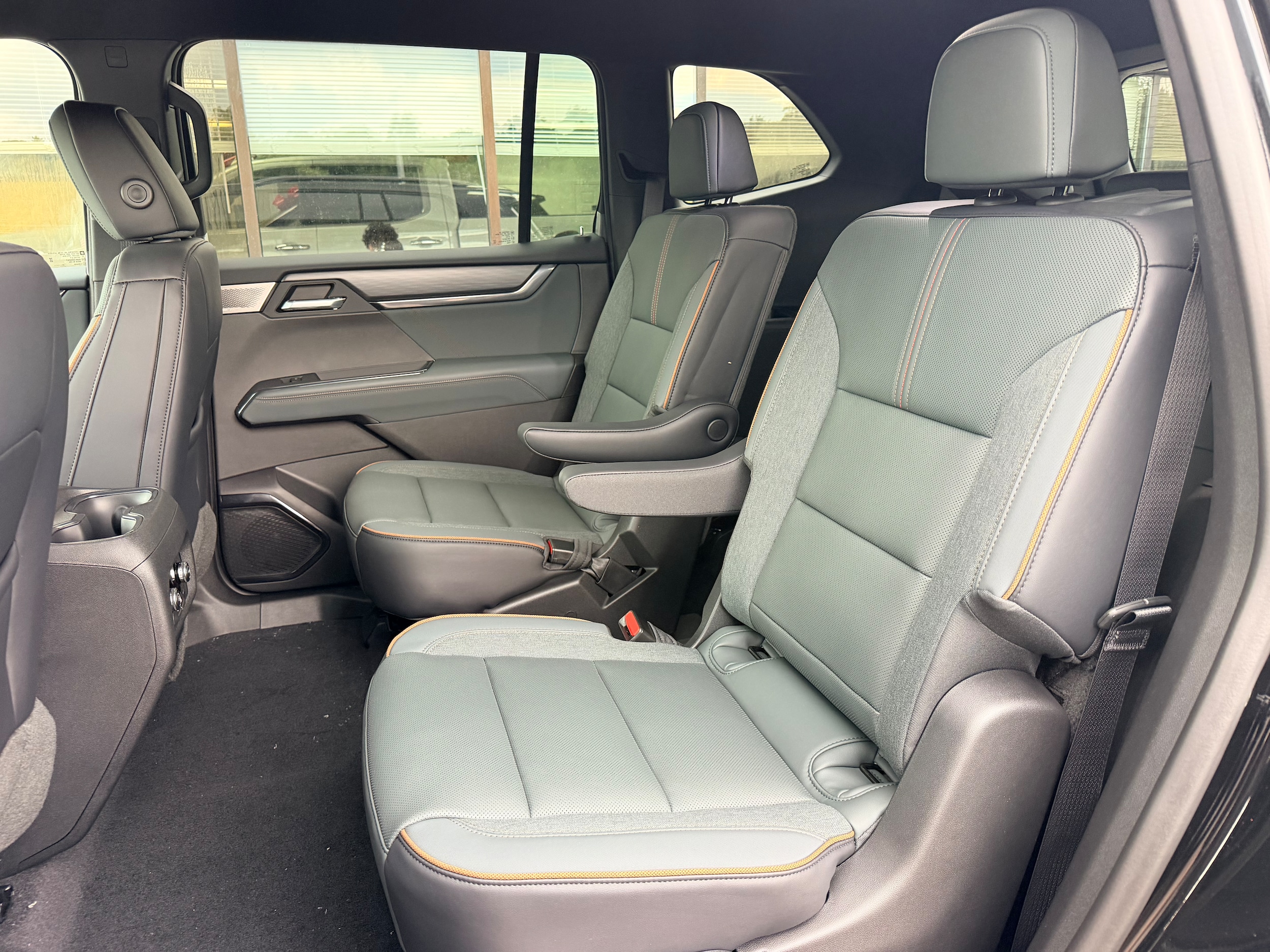 2027 GMC Acadia AT4 - Photo 28