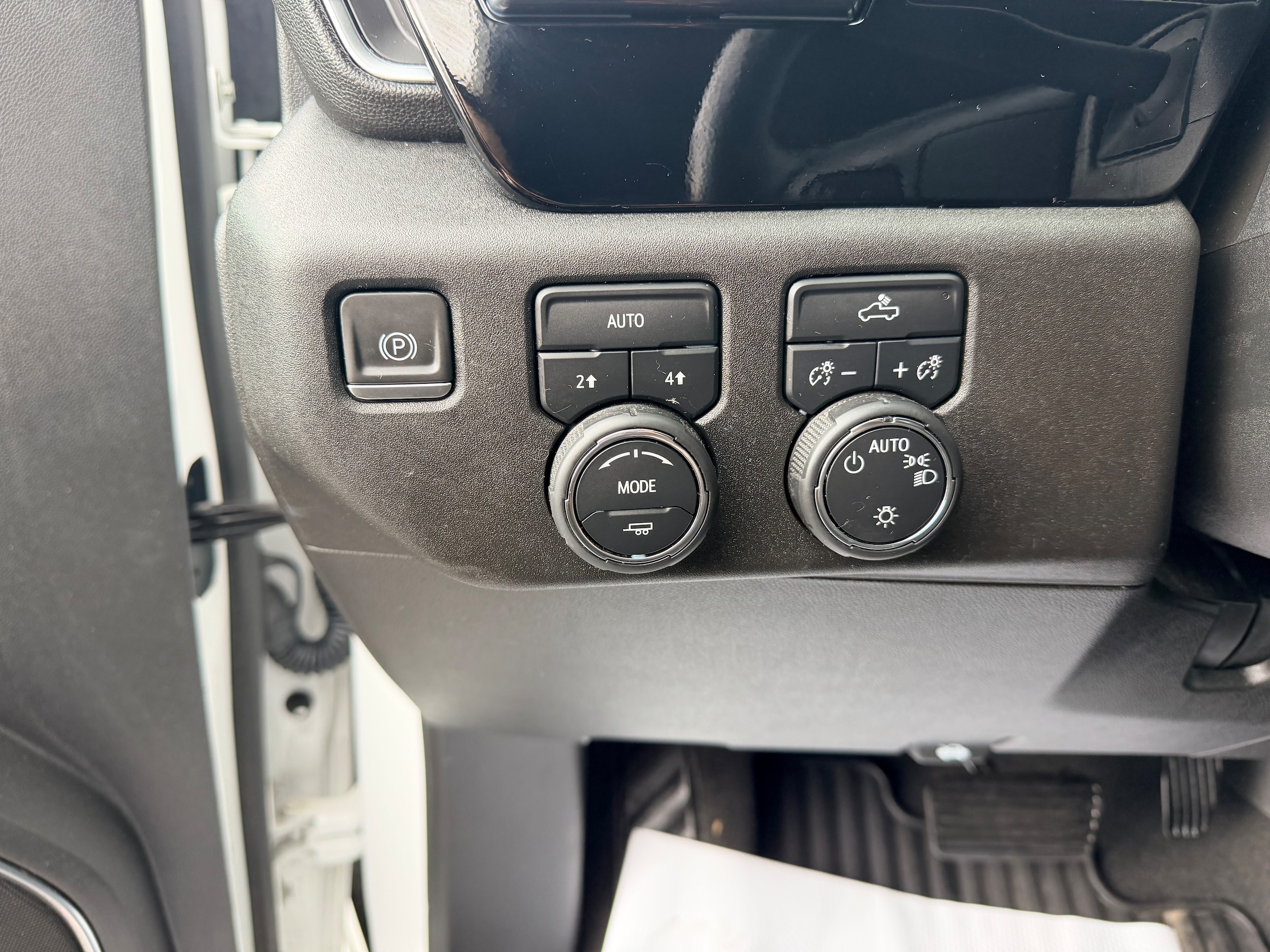 2023 Chevrolet Silverado 1500 LT - Photo 11