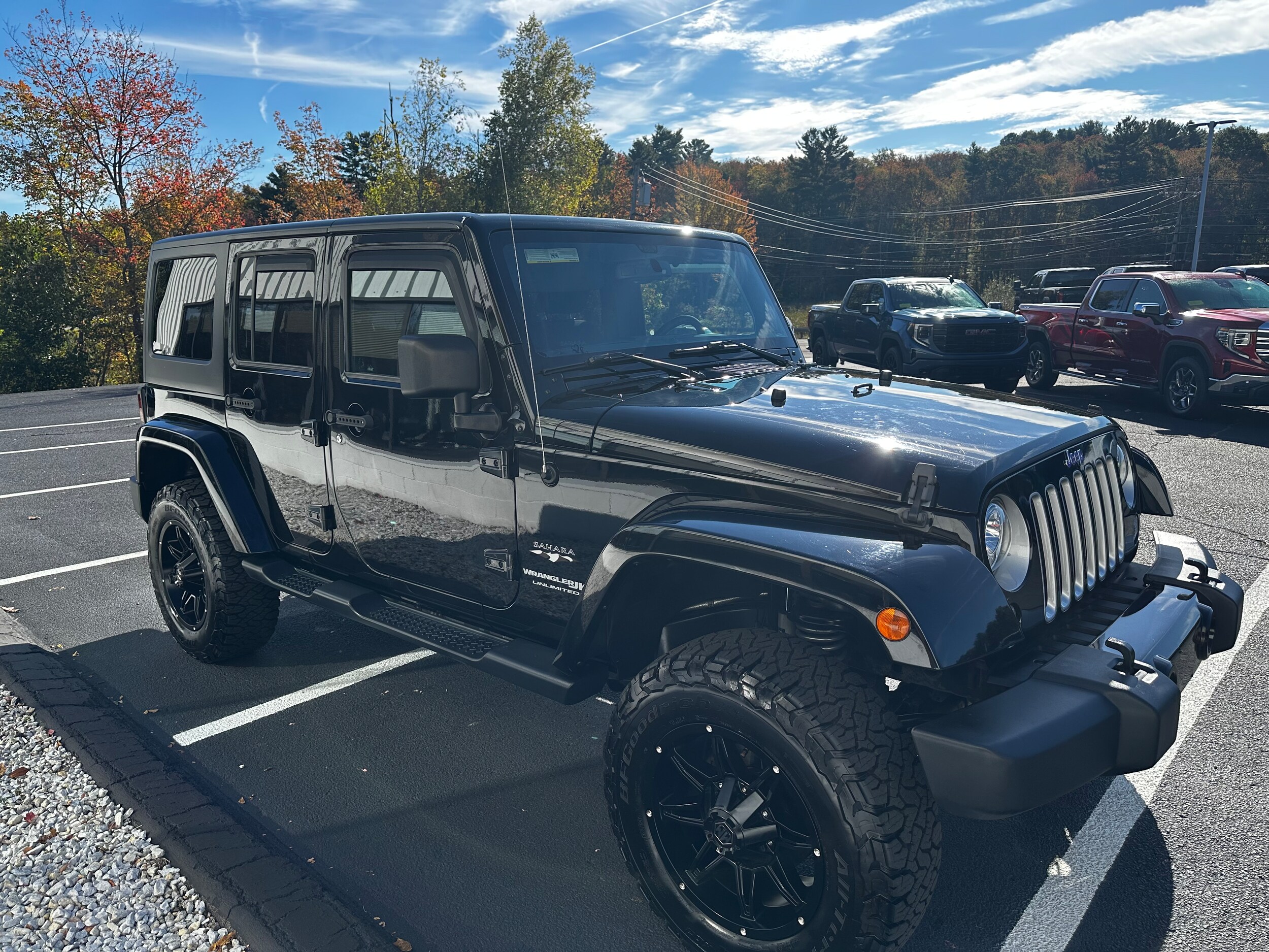 2018 Jeep Wrangler Unlimited Sahara photo 3