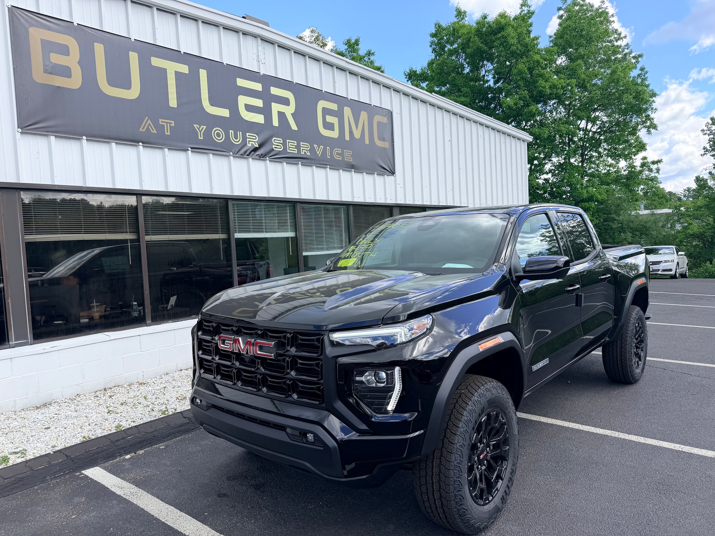 2026 GMC Canyon 4WD Elevation Crew Cab Short Box's photo