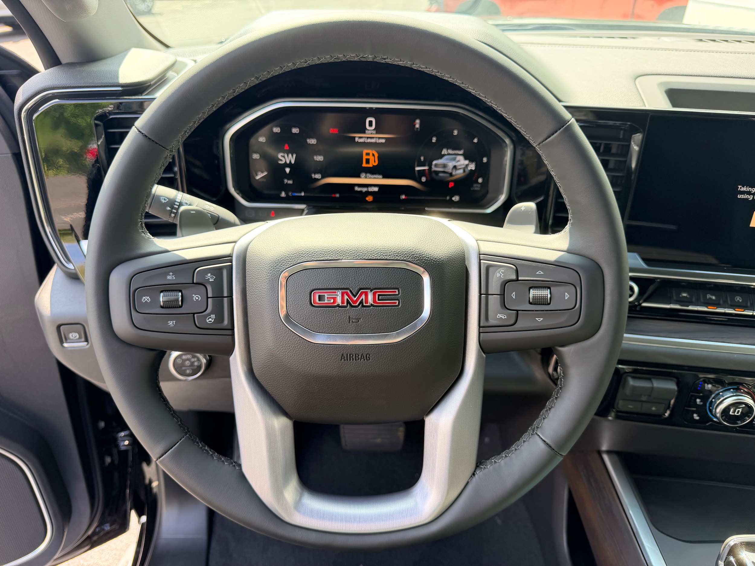 2026 GMC Sierra 1500 SLT - Photo 11