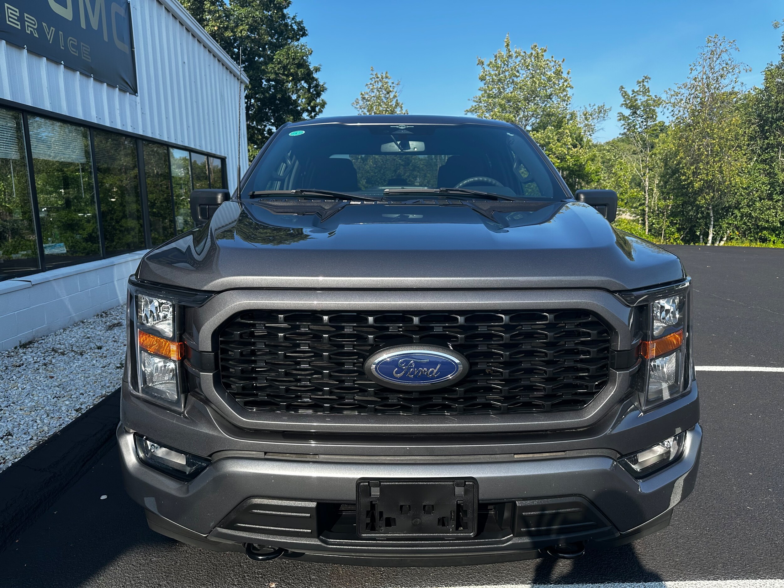 2023 Ford F-150 XL photo 3
