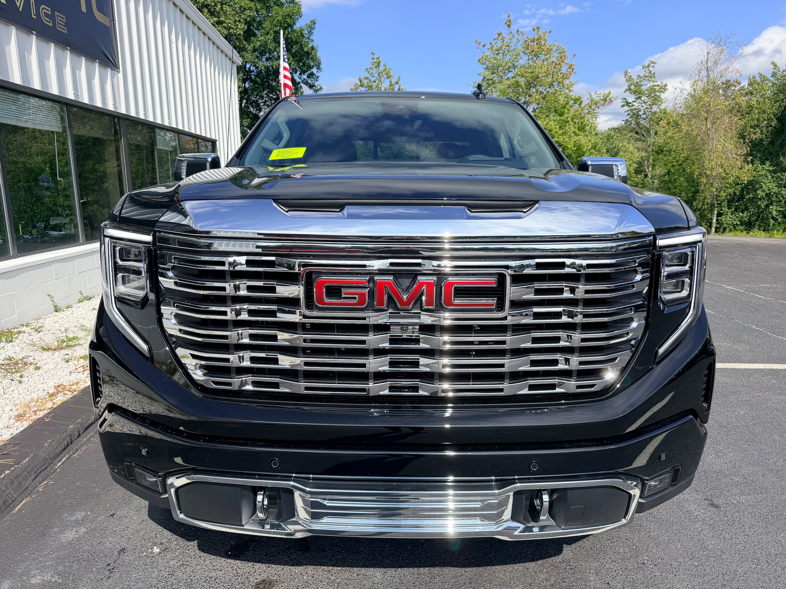 2026 GMC Sierra 1500 Denali - Photo 3