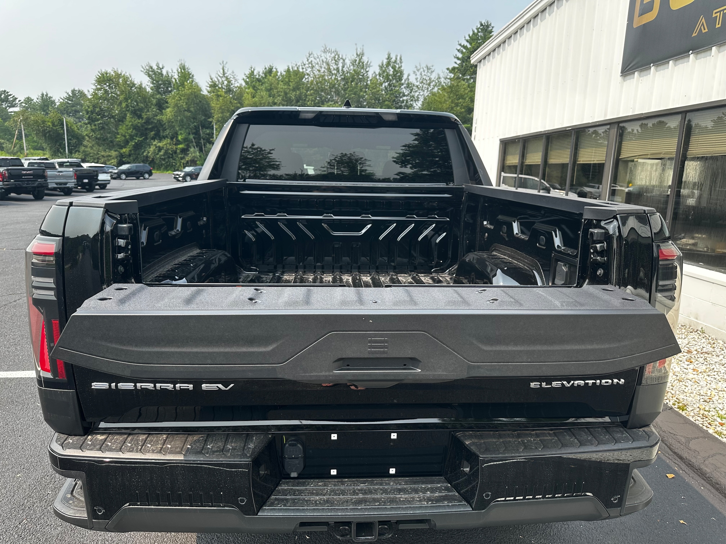 2026 GMC Sierra EV Elevation - Photo 27