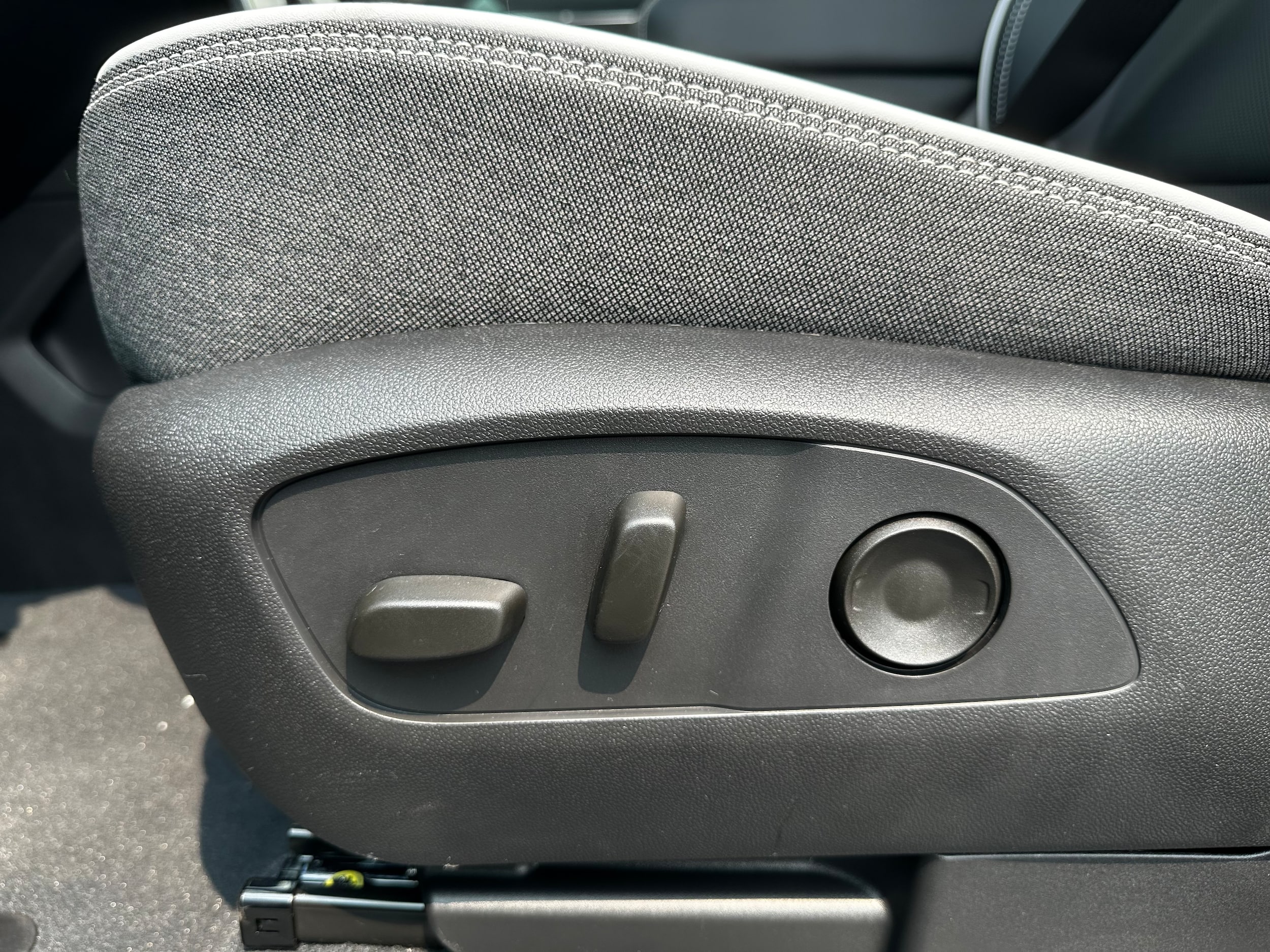 2026 GMC Sierra EV Elevation - Photo 9