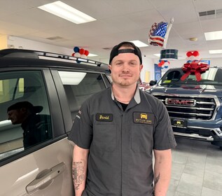 Staff member David Locklear from ID_11d5f4