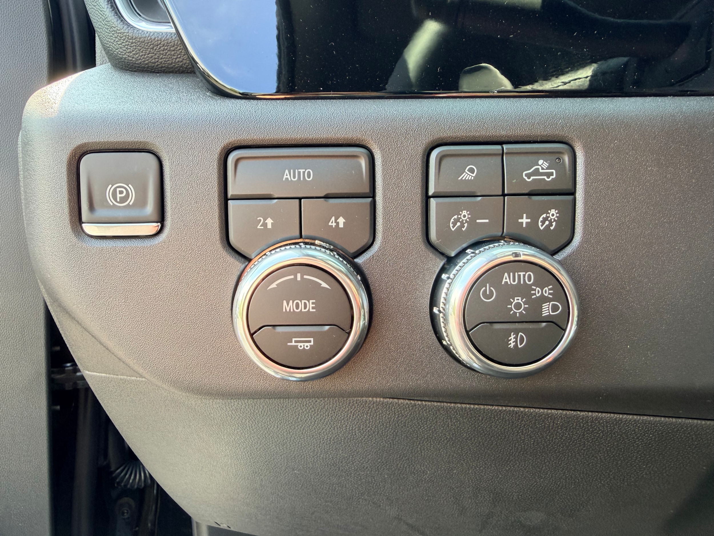 2026 GMC Sierra 1500 SLT - Photo 10