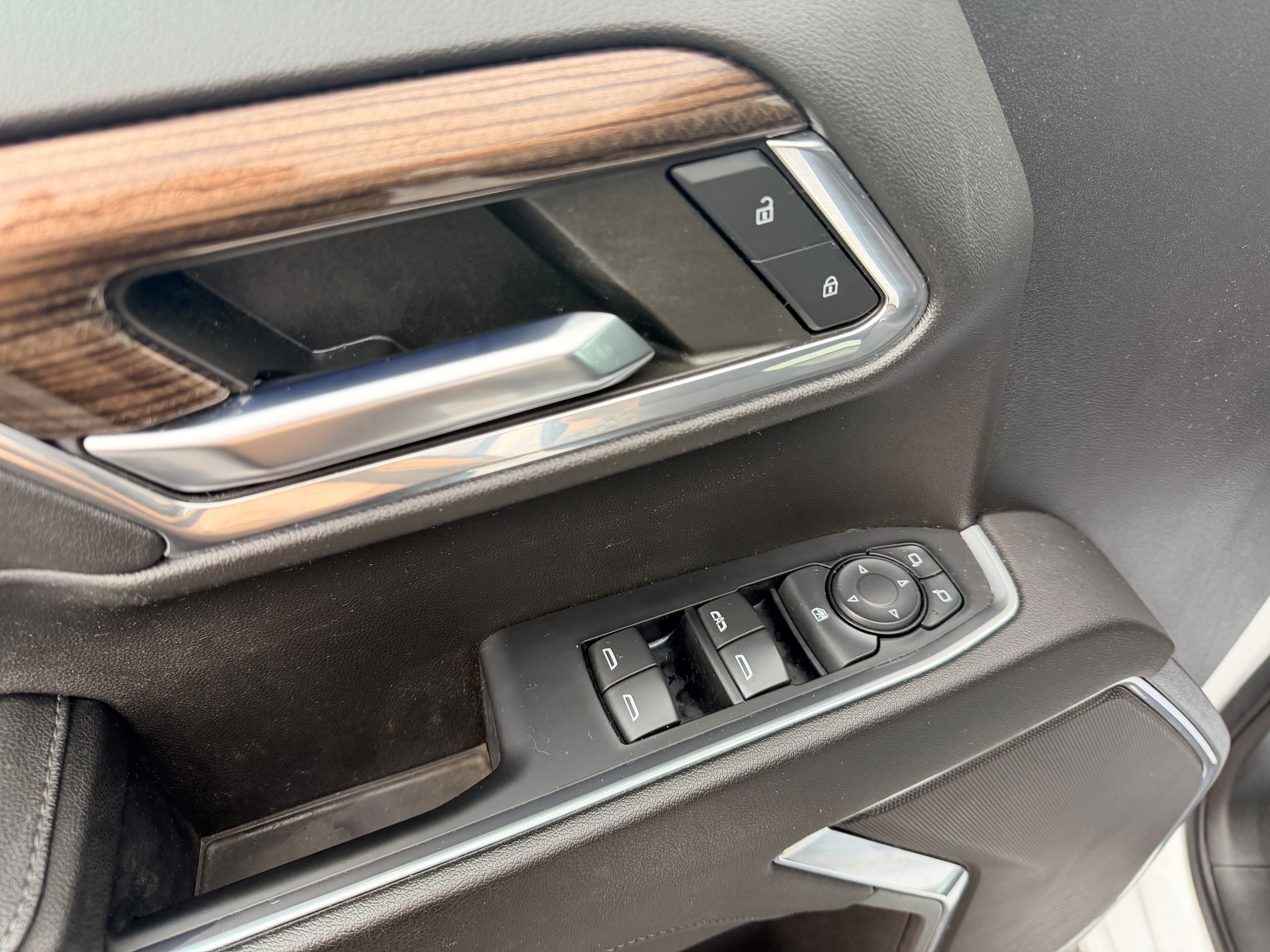 2023 Chevrolet Silverado 1500 LT - Photo 7