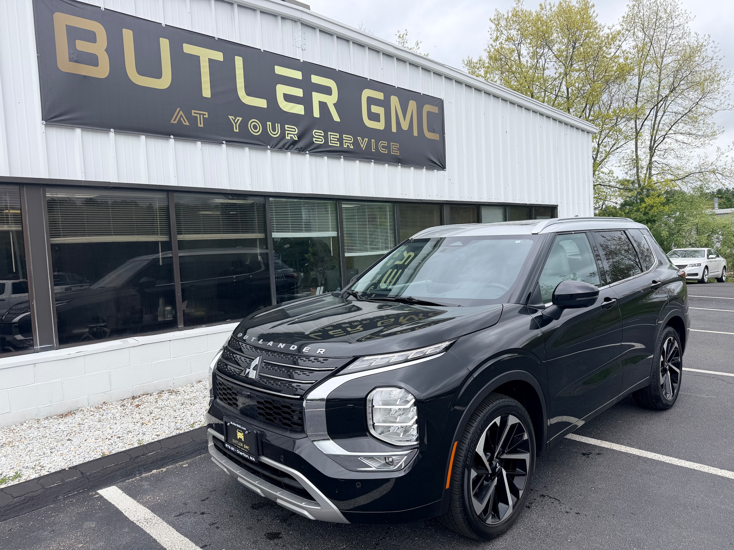 2024 Mitsubishi Outlander SEL Platinum Edition S-AWC's photo