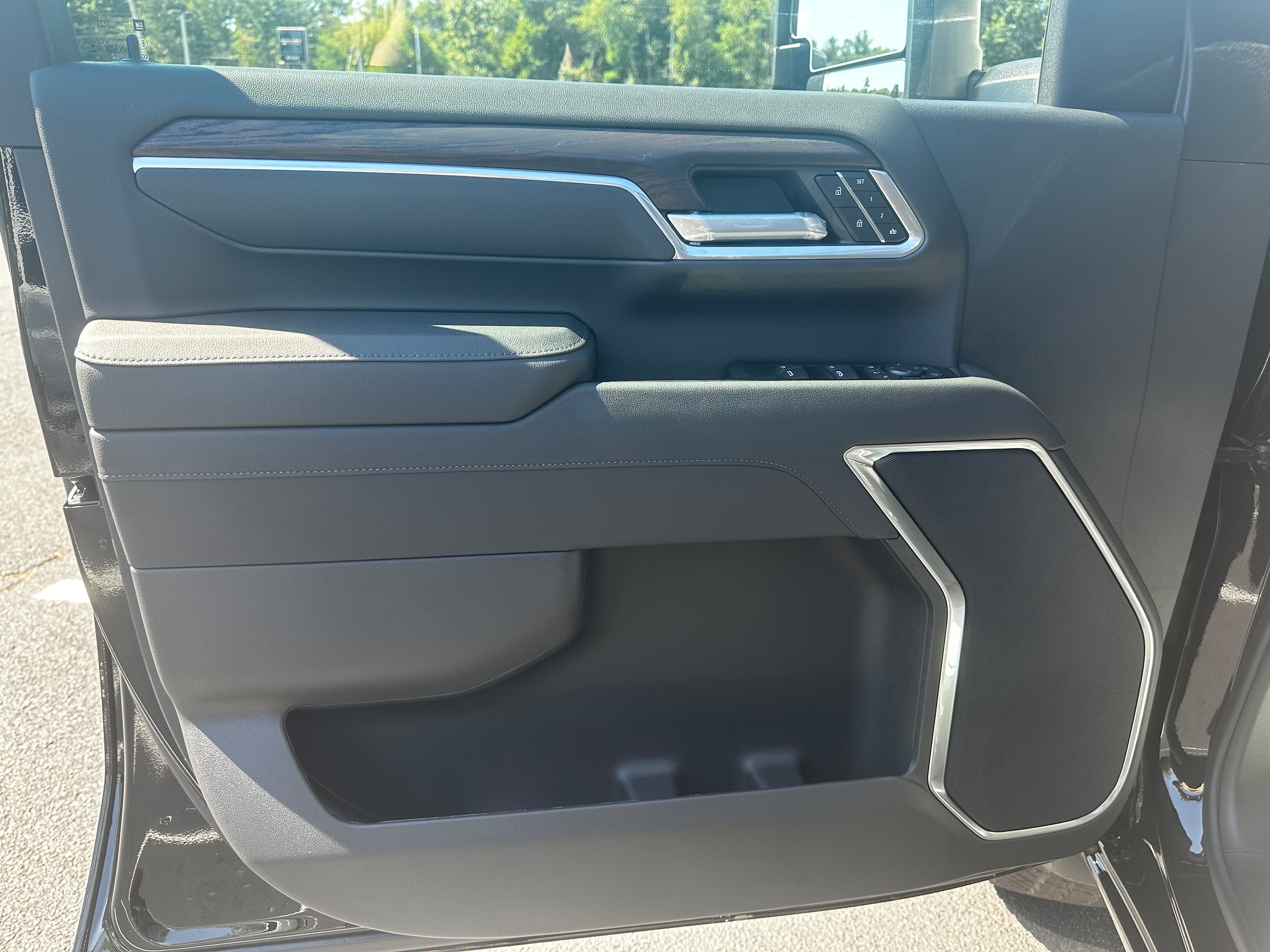 2026 GMC Sierra 2500HD SLT - Photo 6