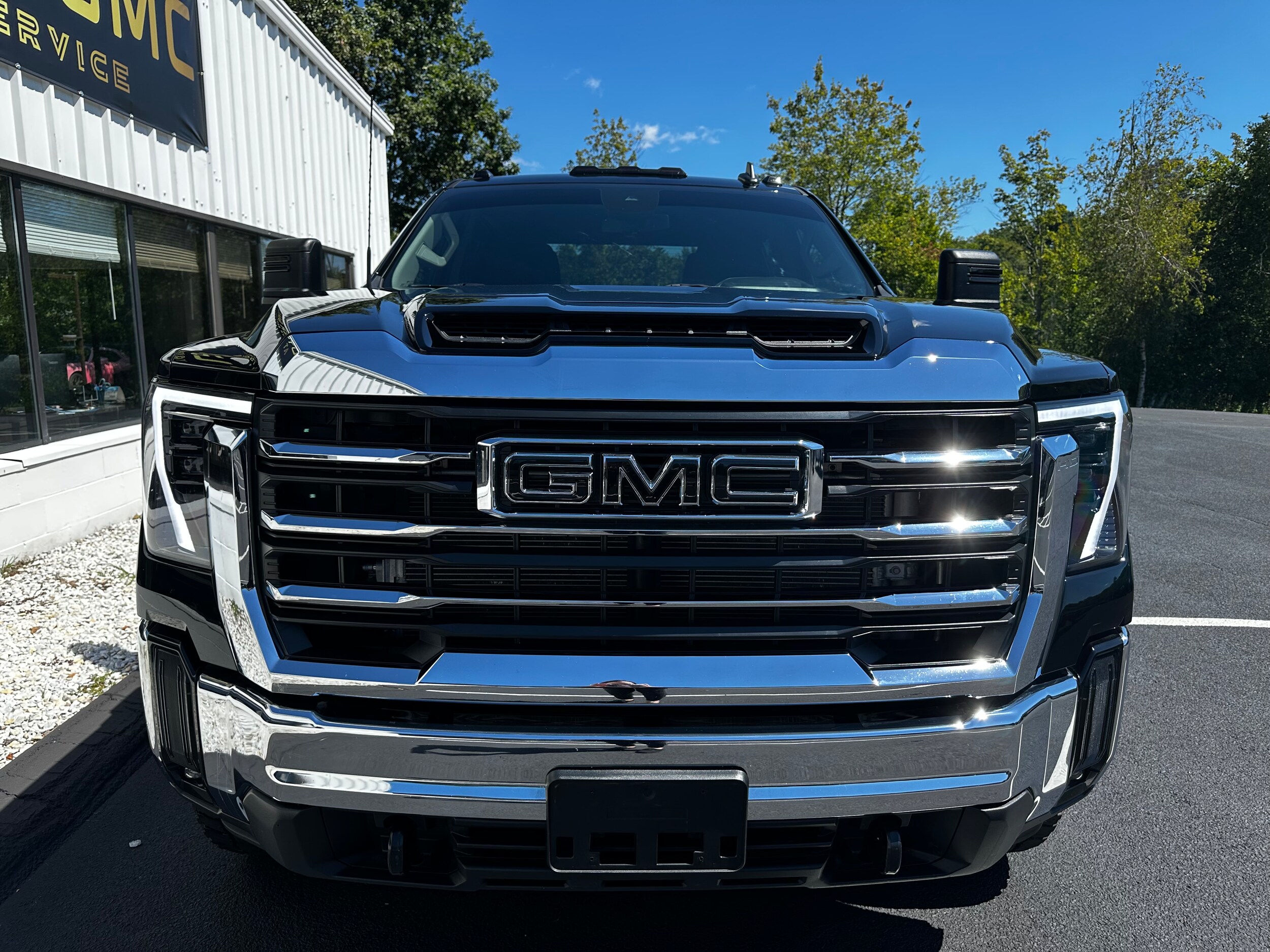 2024 Gmc Sierra 3500 HD SLE photo 3