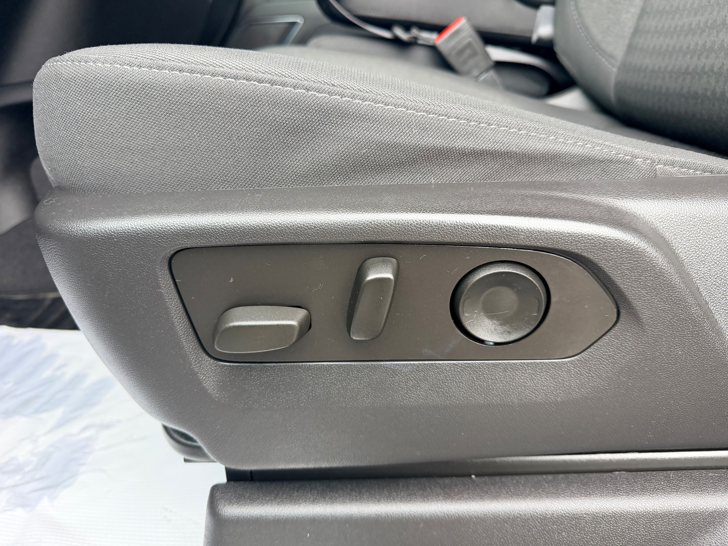 2023 Chevrolet Silverado 1500 LT - Photo 10