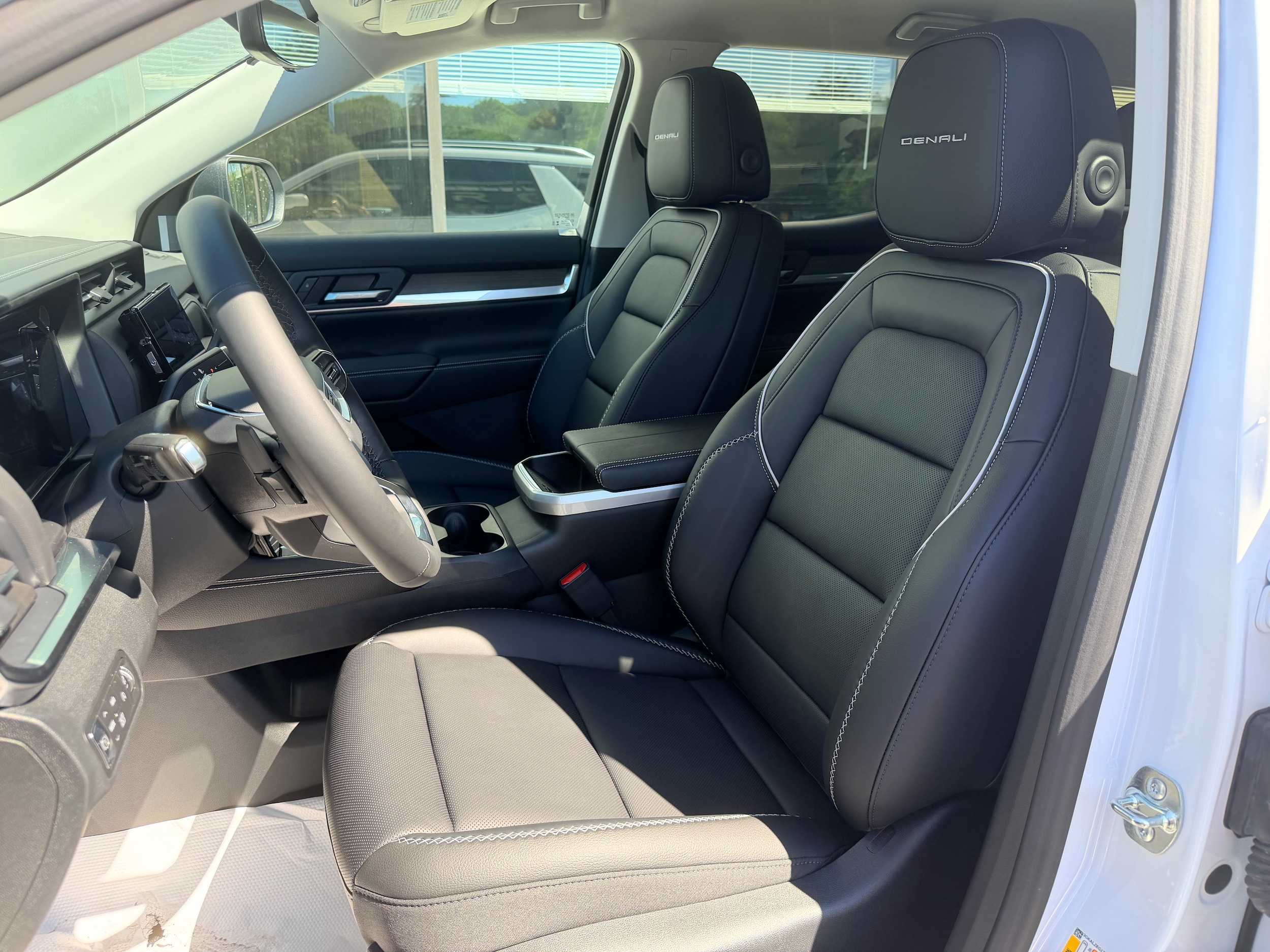 2026 GMC Terrain Denali - Photo 8