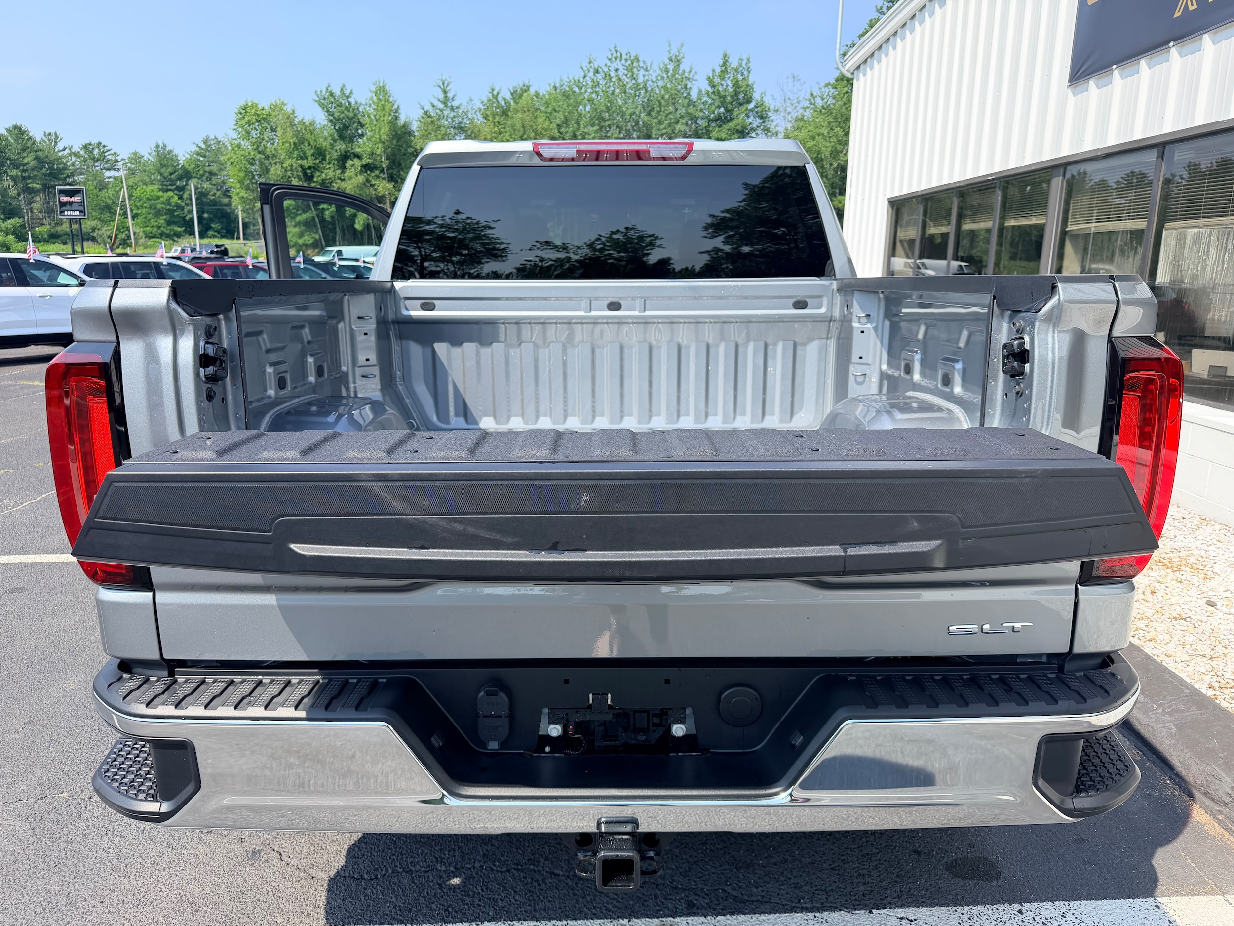 2026 GMC Sierra 1500 SLT - Photo 27