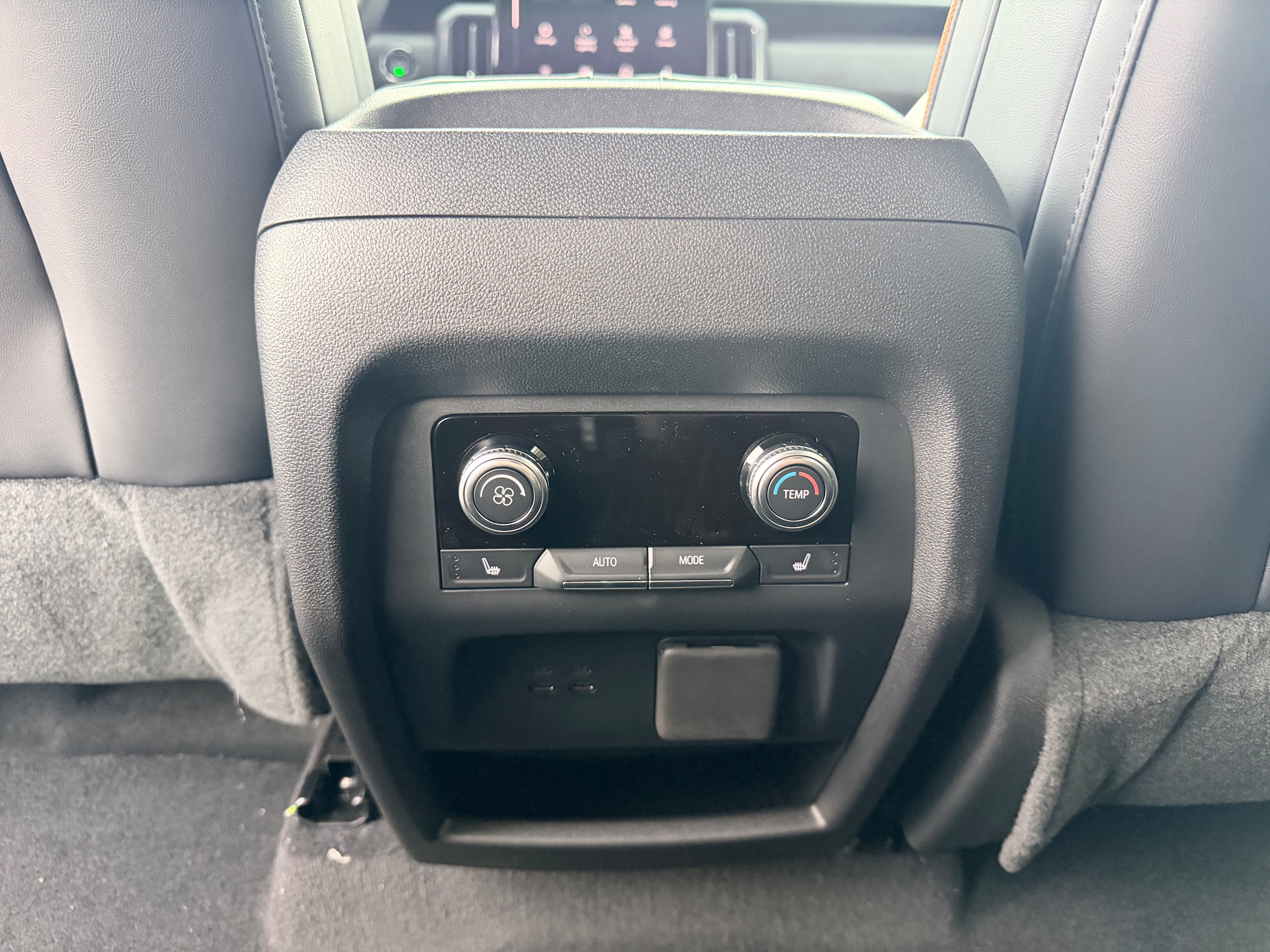 2027 GMC Acadia AT4 - Photo 29