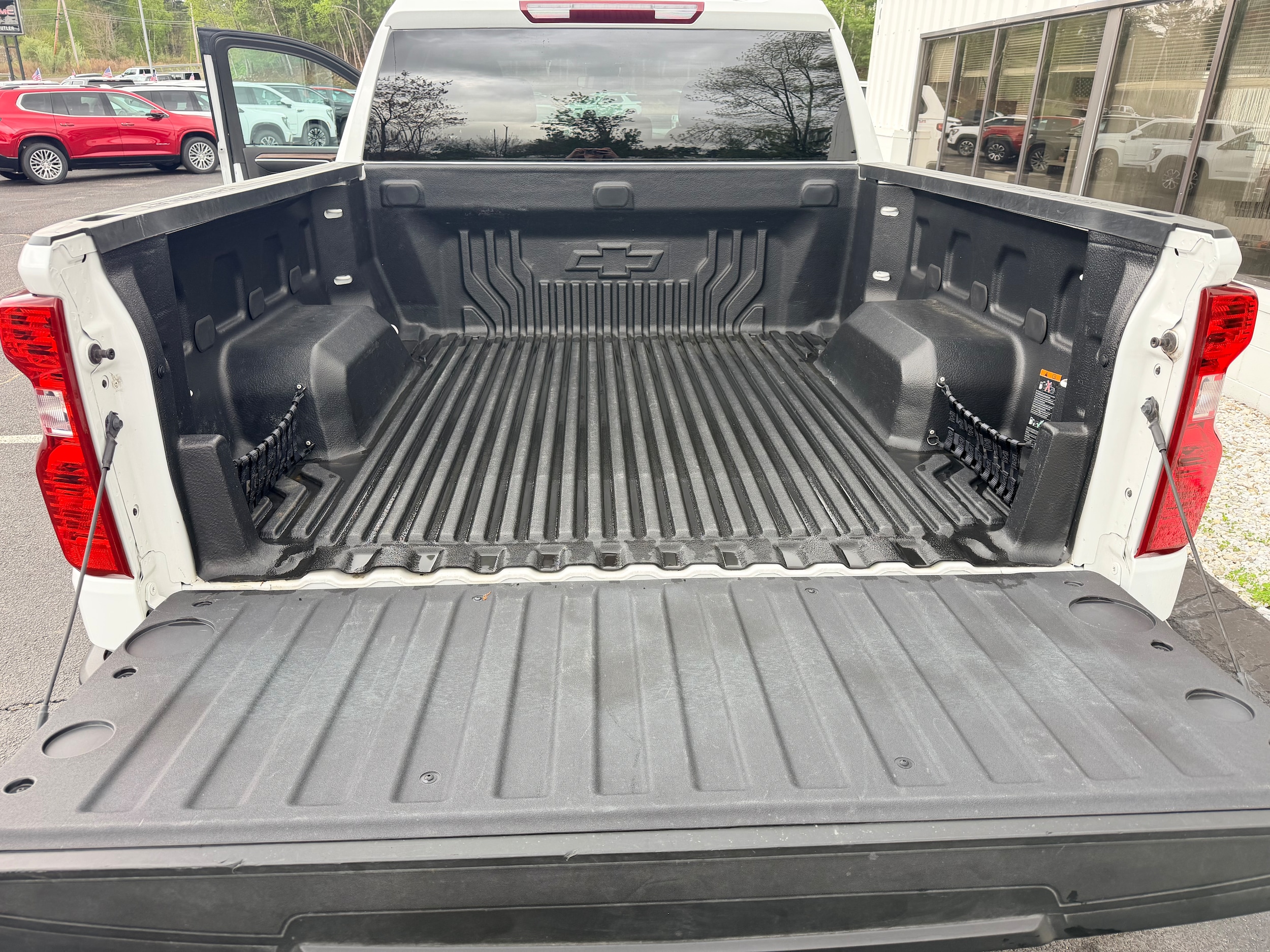 2023 Chevrolet Silverado 1500 LT - Photo 26