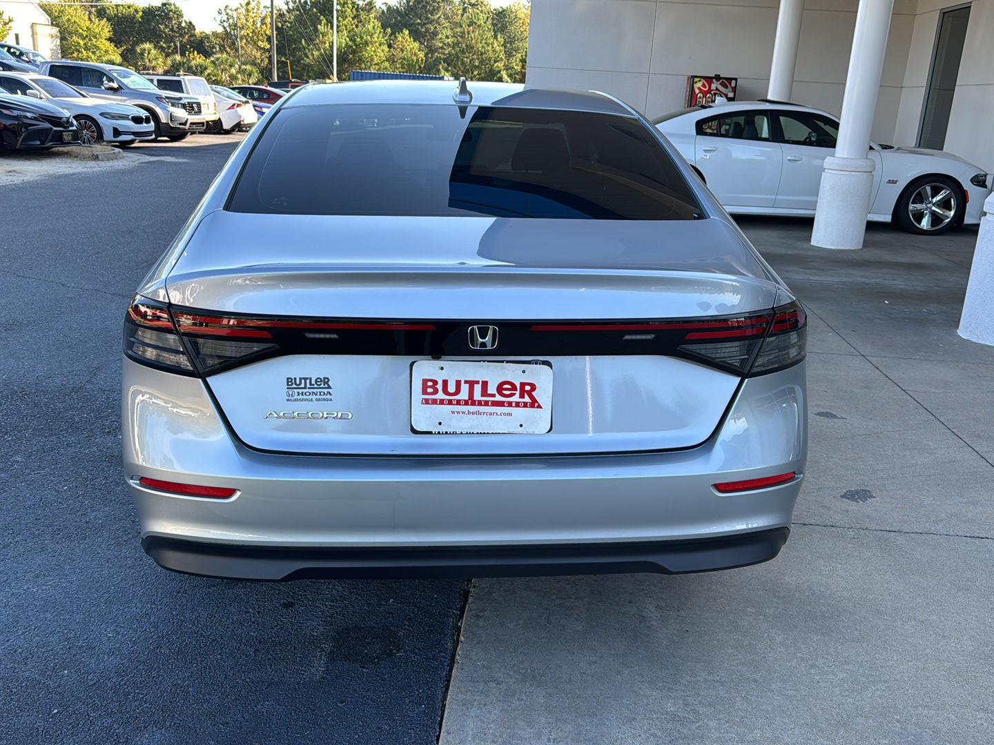 2023 Honda Accord LX photo 4