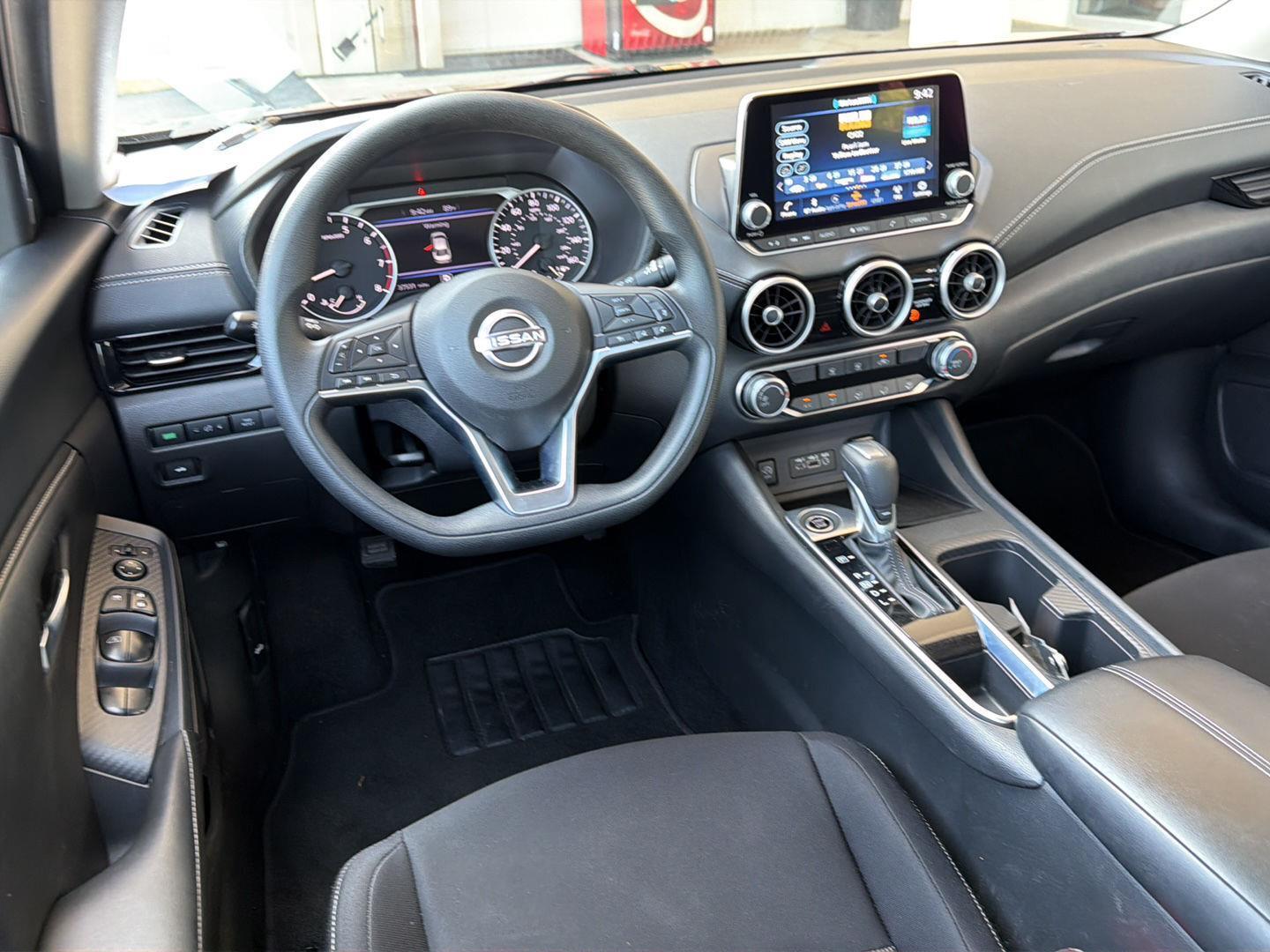 2025 Nissan Sentra SV - Photo 18