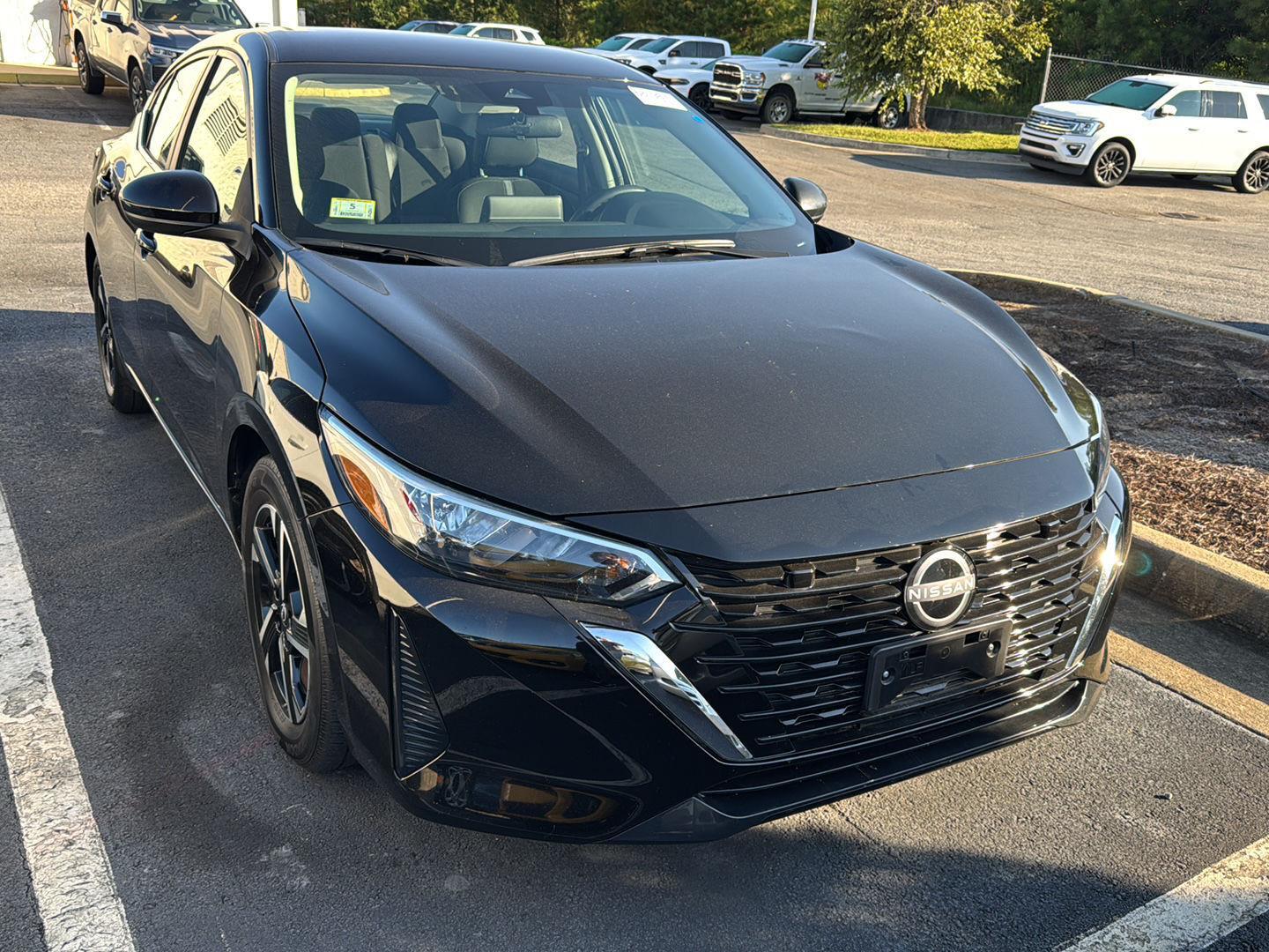 2024 Nissan Sentra SV photo 3