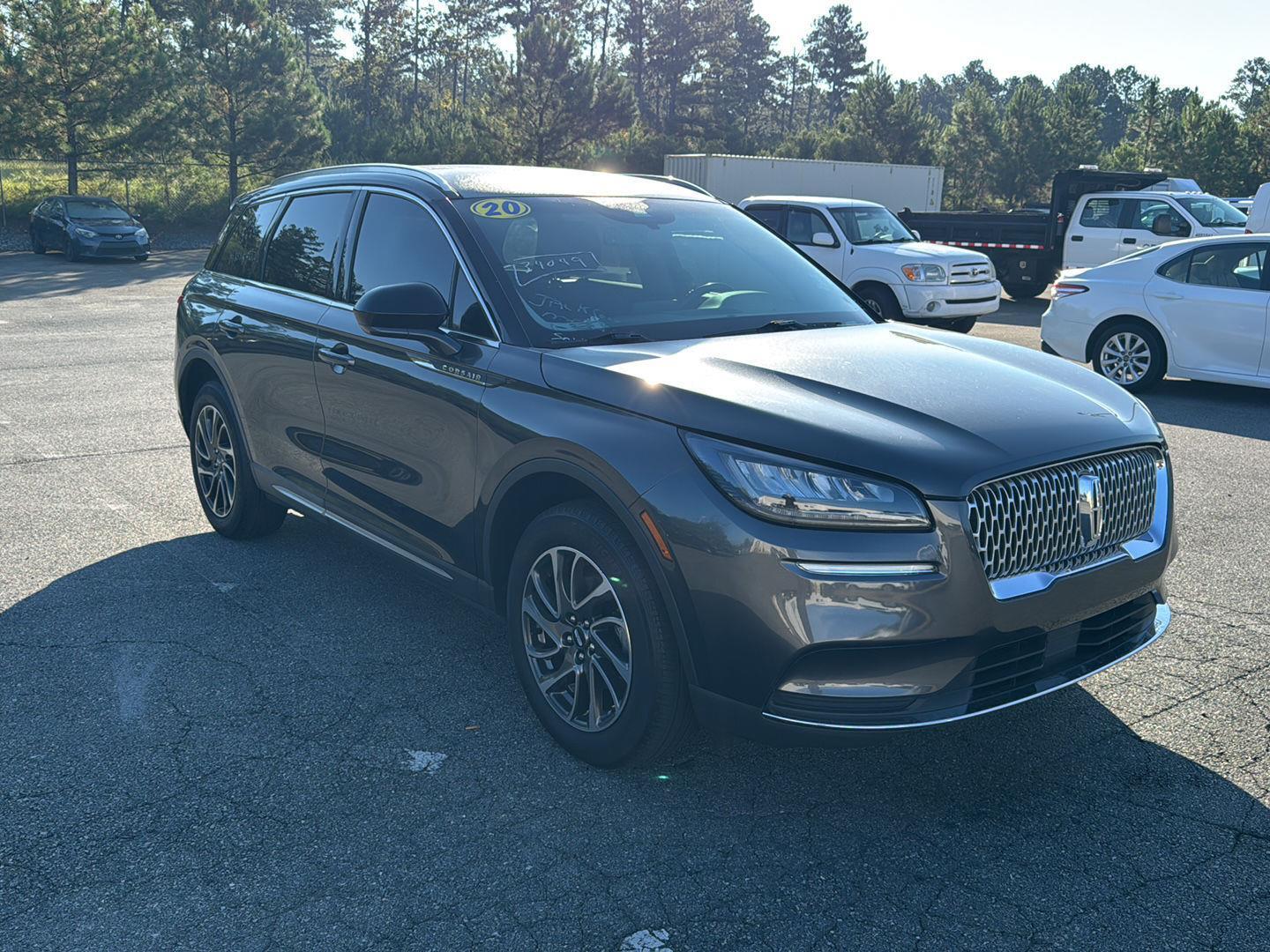 2020 Lincoln Corsair Standard photo 4