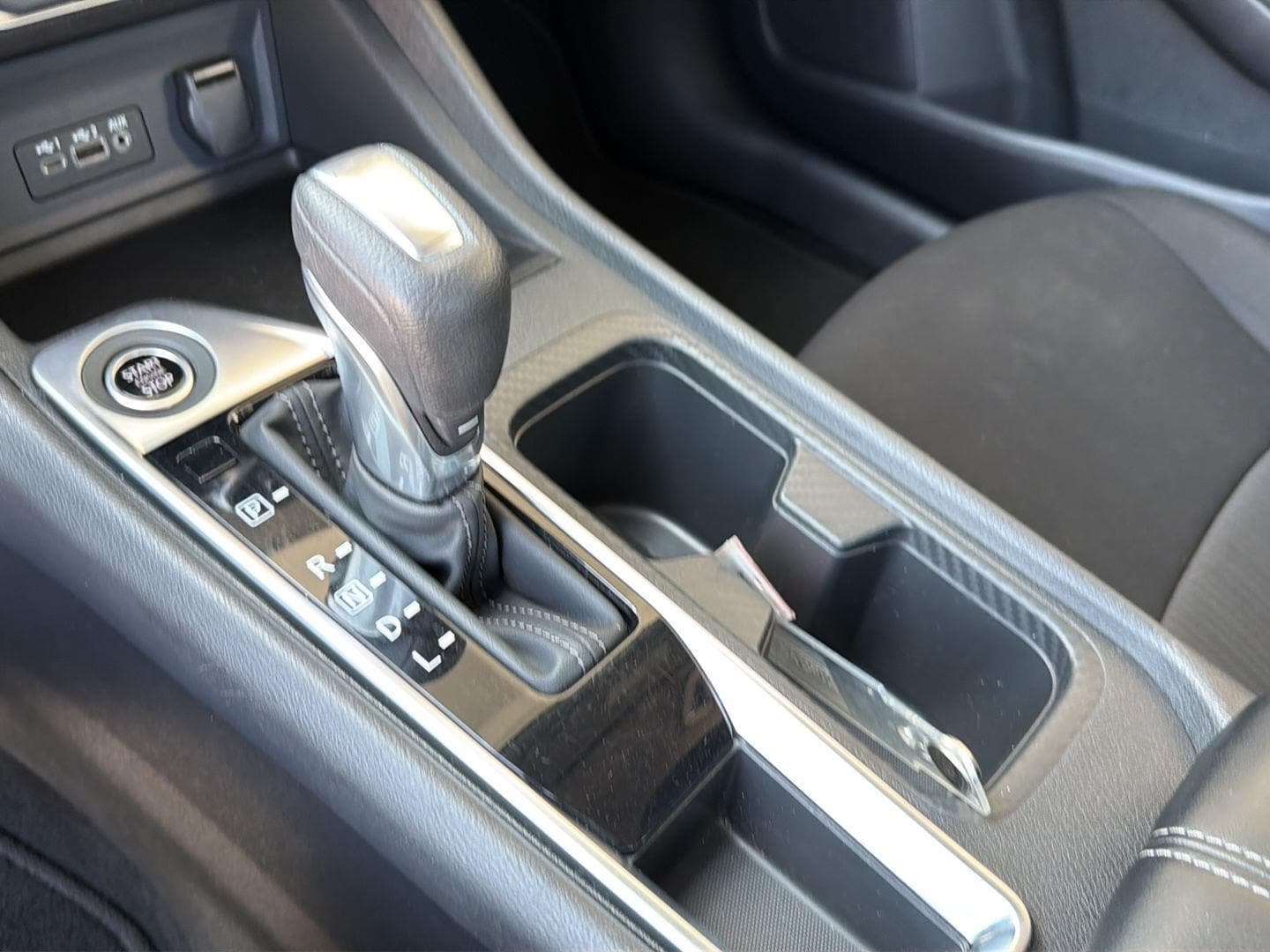 2025 Nissan Sentra SV - Photo 27