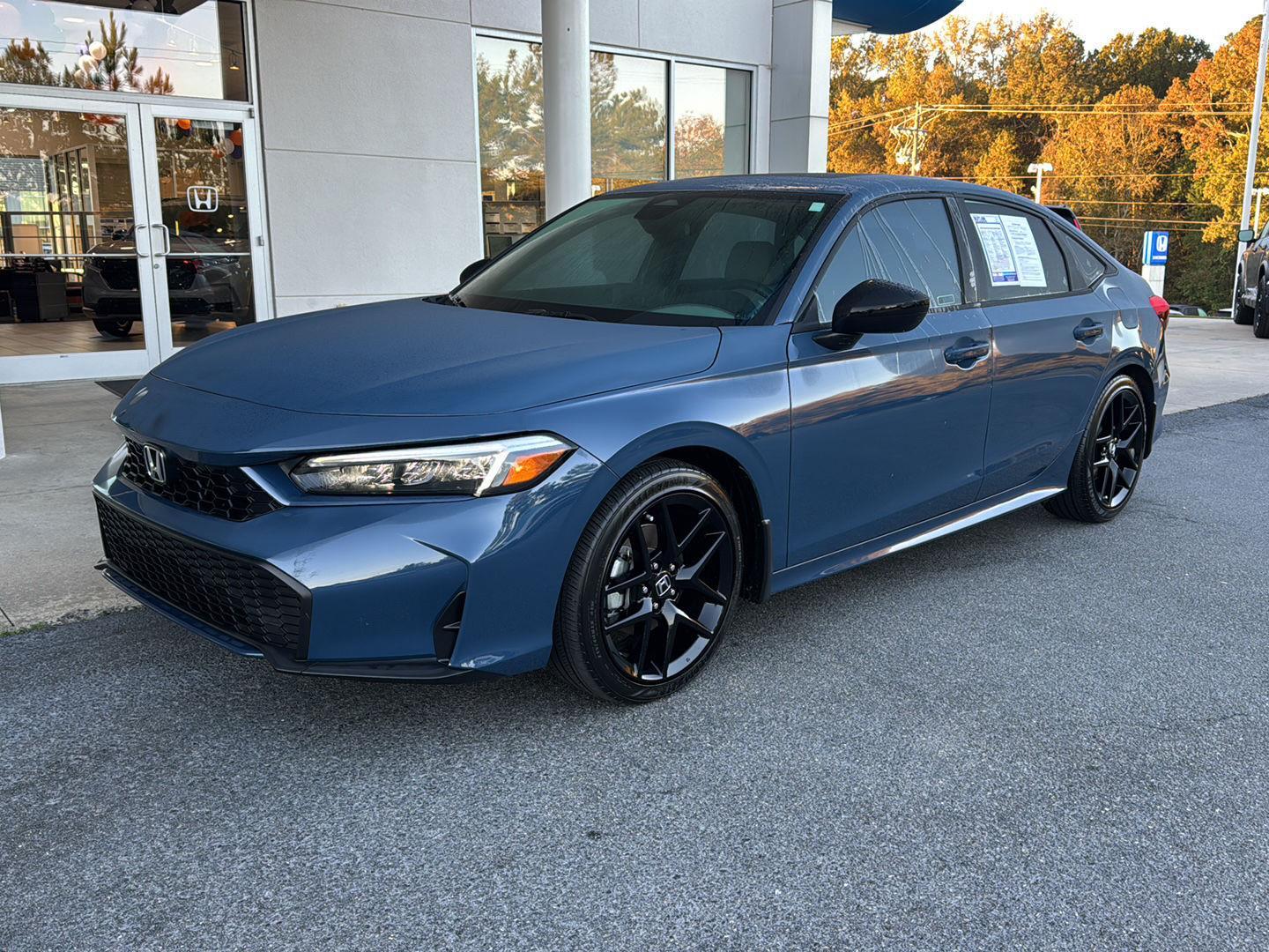 2025 Honda Civic Hybrid Sport photo 2