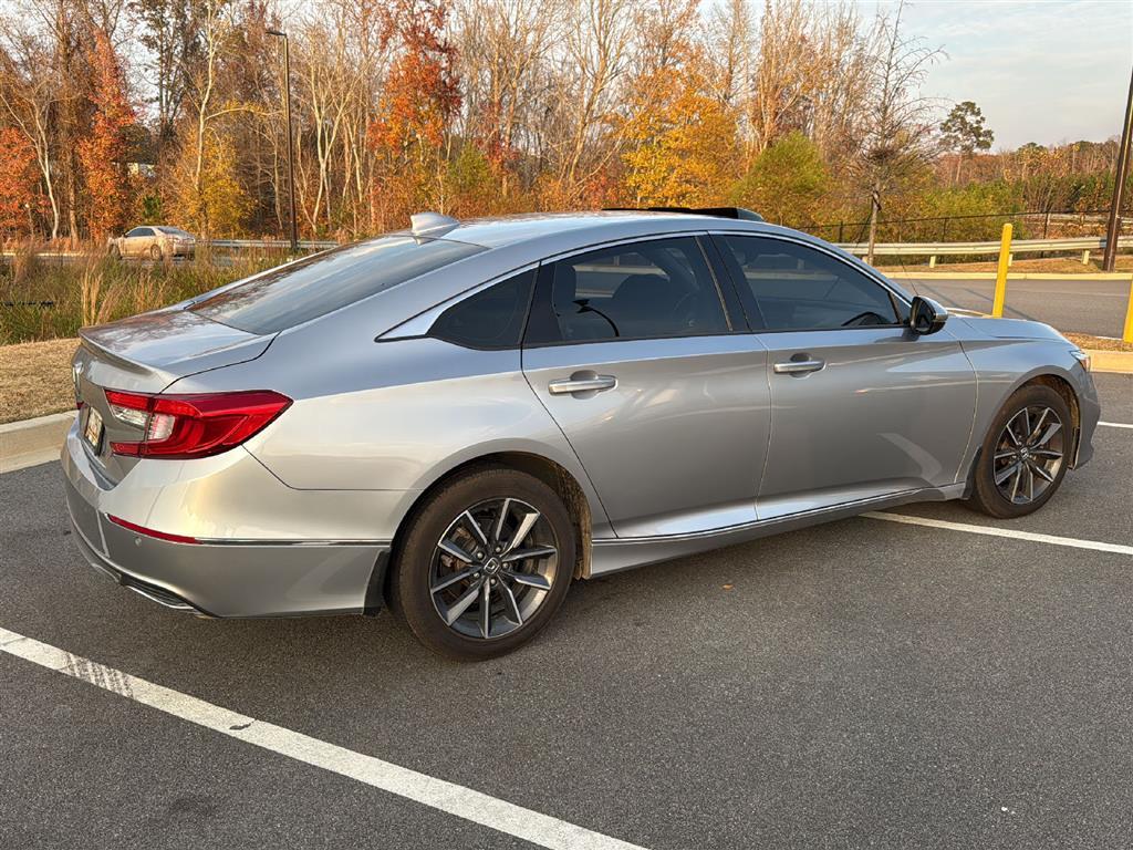 2021 Honda Accord EX-L 1.5T photo 2