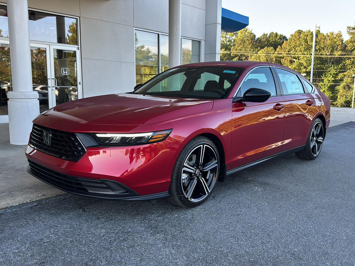 2025 Honda Accord Hybrid Sport photo 2