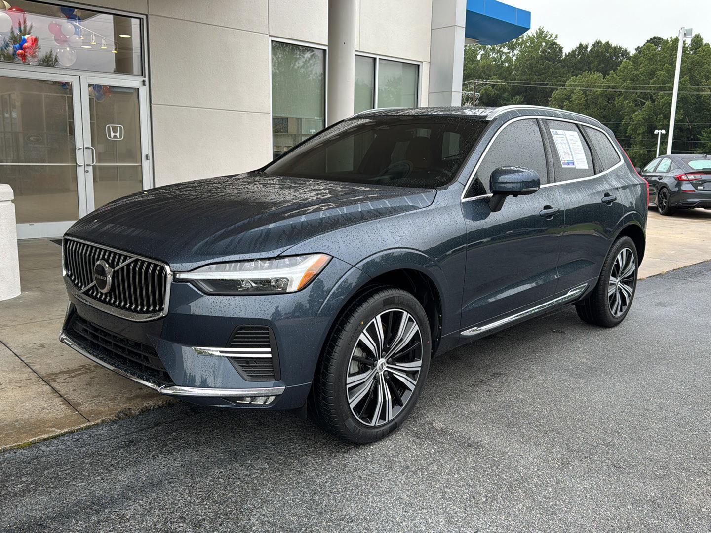 2022 Volvo XC60 Inscription photo 2