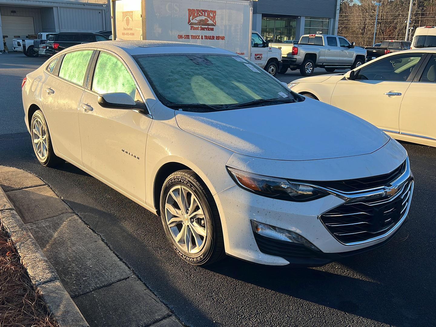 2024 Chevrolet Malibu 1LT's photo