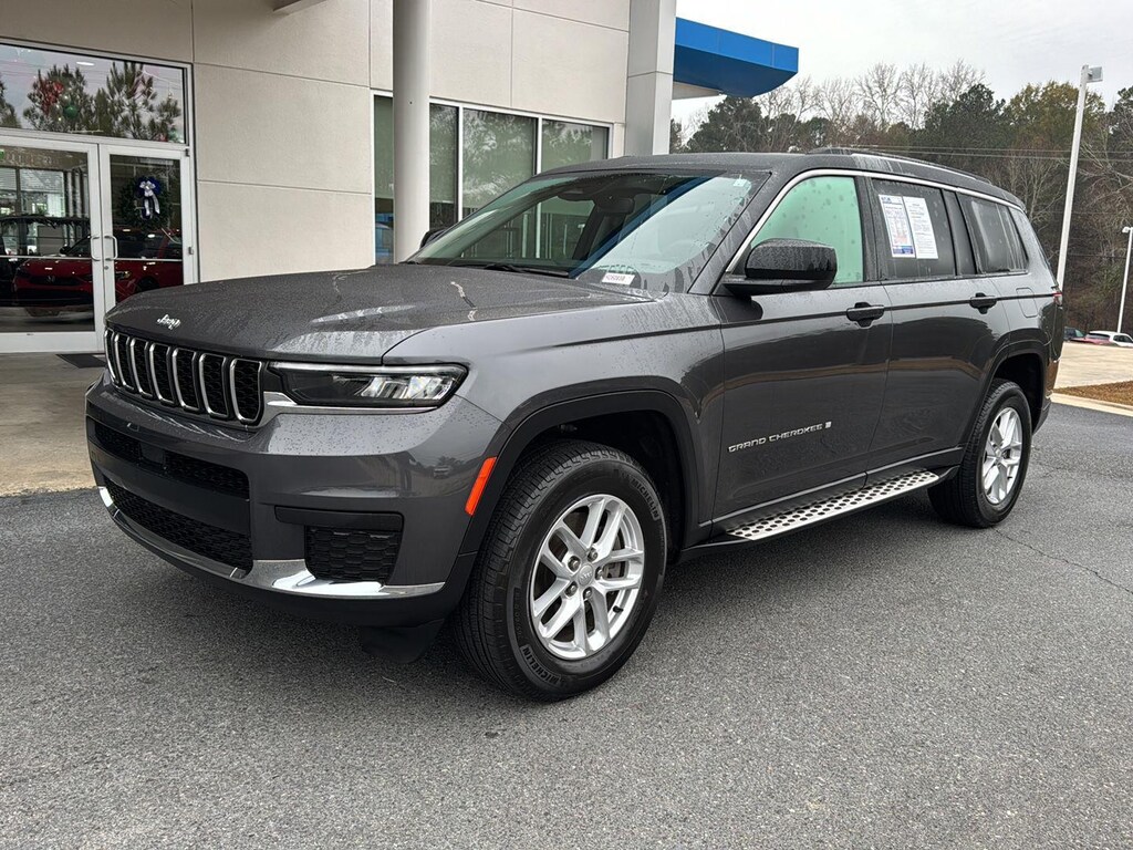 Used 2023 Jeep Grand Cherokee L L Laredo SUV