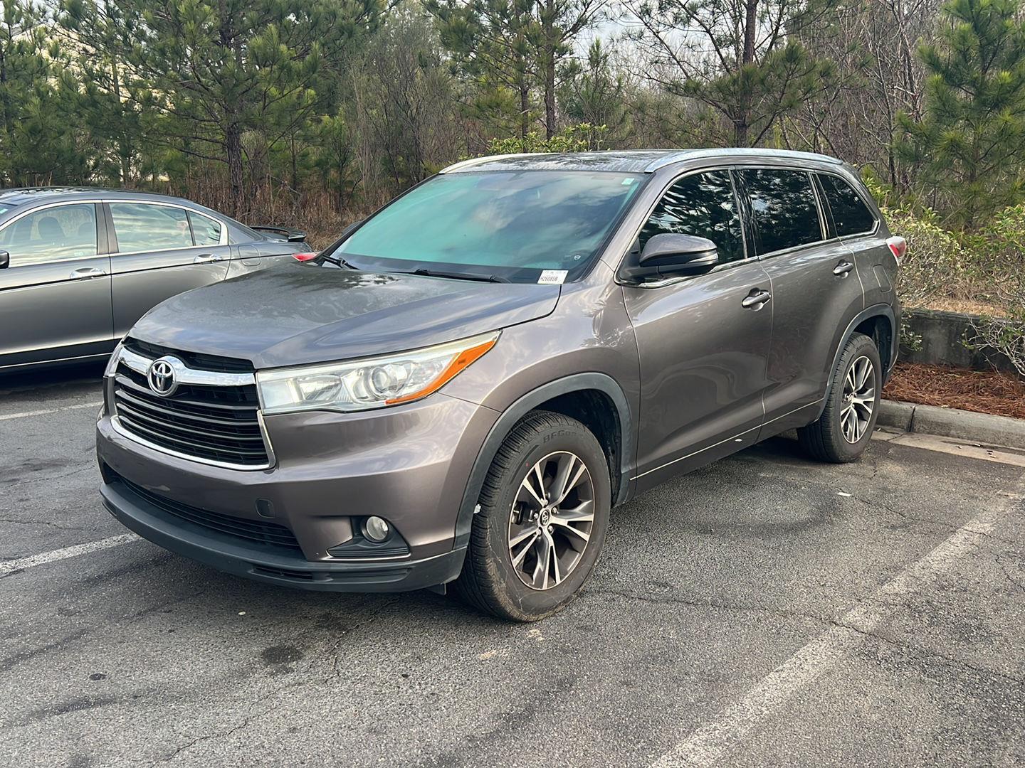 2016 Toyota Highlander XLE's photo