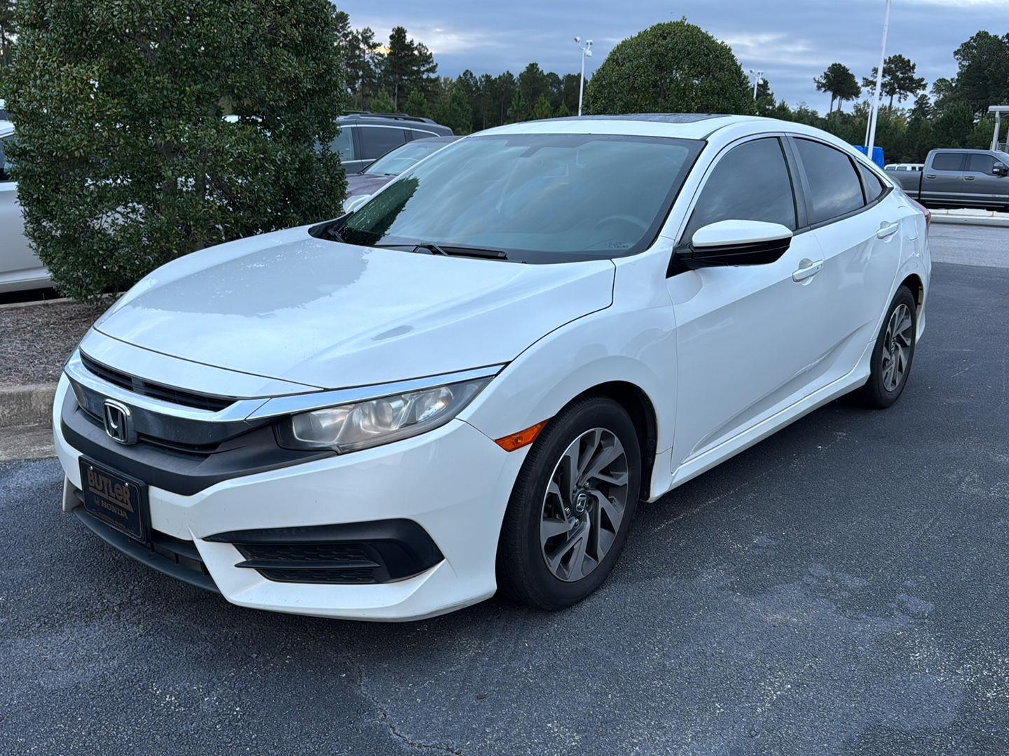 2017 Honda Civic EX photo 2