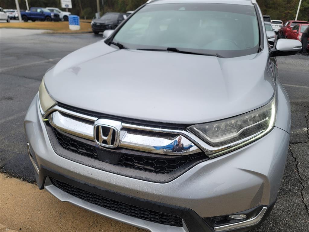 2019 Honda CR-V Touring photo 2