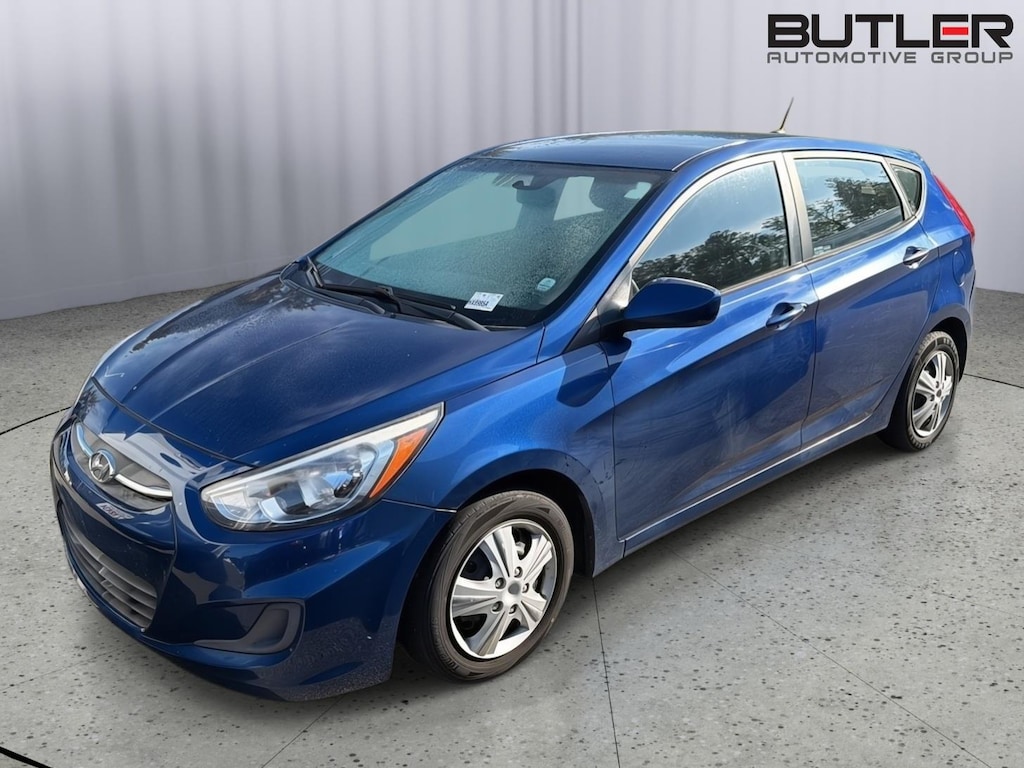 Used 2016 Hyundai Accent SE Hatchback