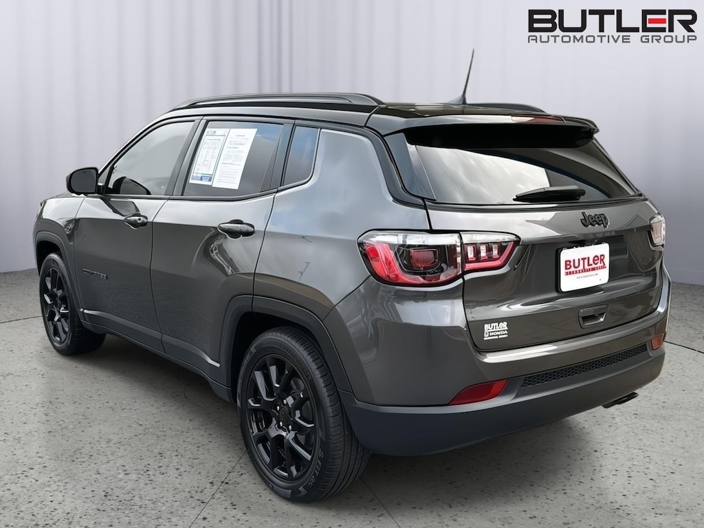 Used 2022 Jeep Compass Latitude SUV