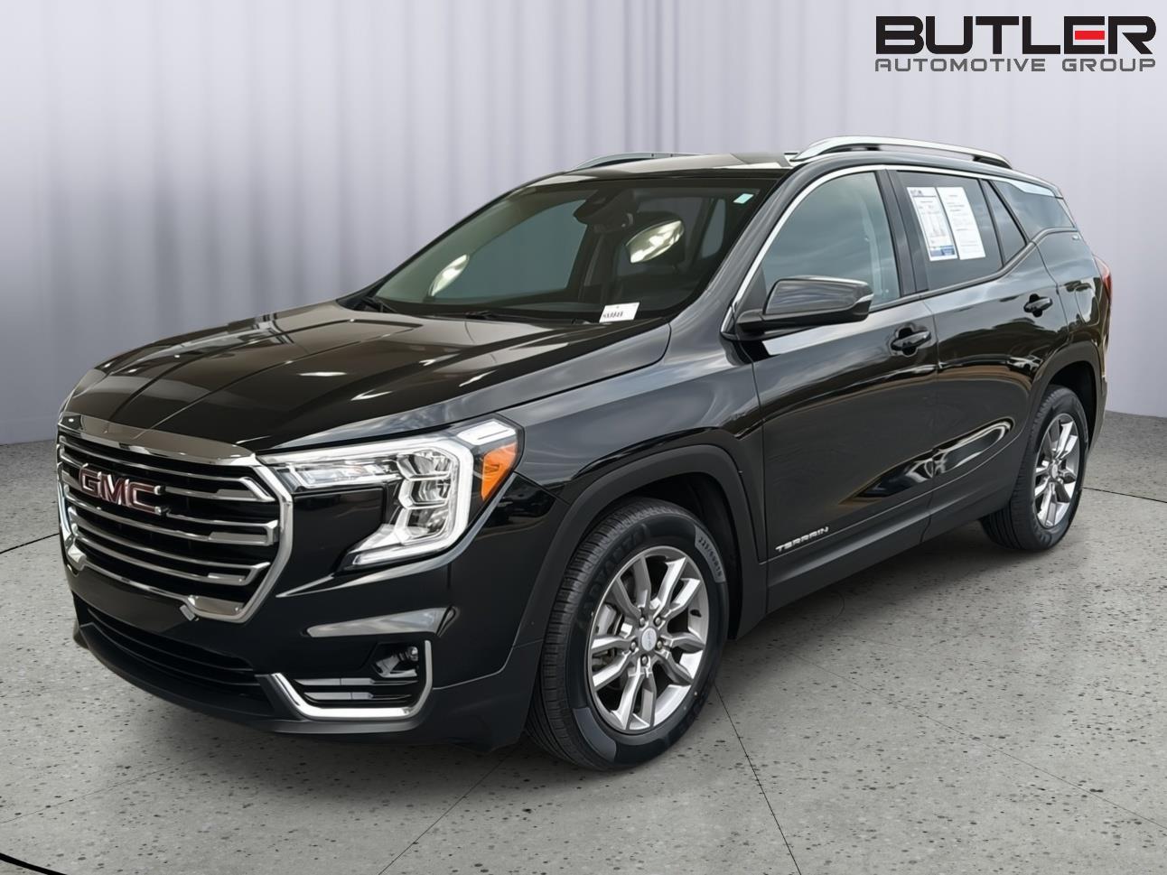 2024 GMC Terrain SLT's photo