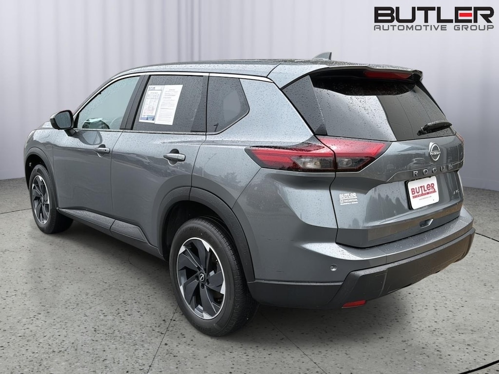Used 2025 Nissan Rogue SV SUV