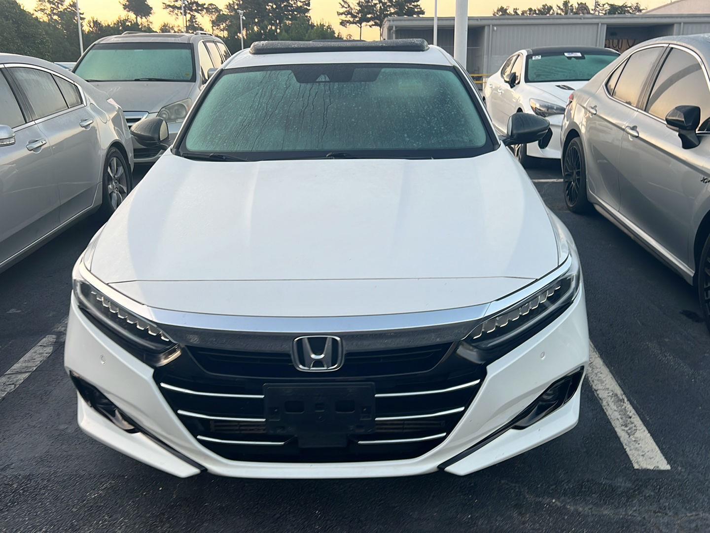 2021 Honda Accord EX-L 1.5T photo 3