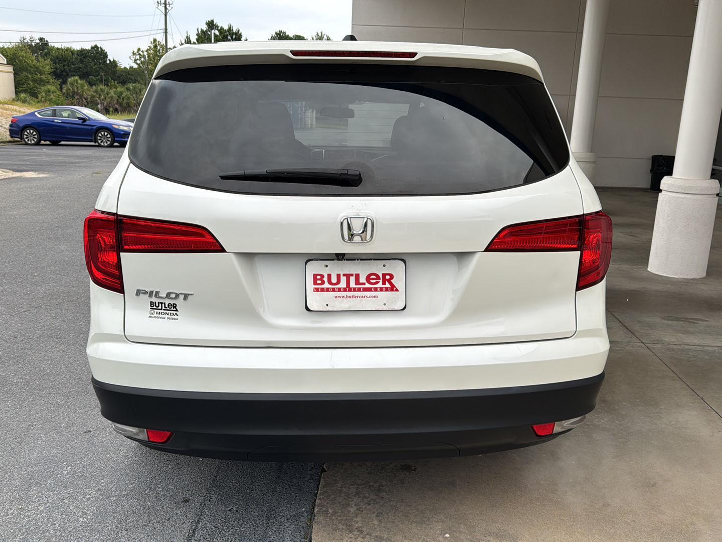 2017 Honda Pilot EX-L photo 2