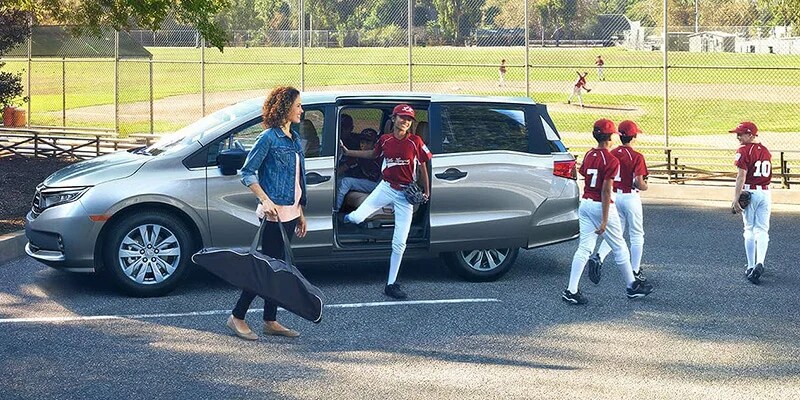 2022-Honda-Odyssey-tailgating.webp