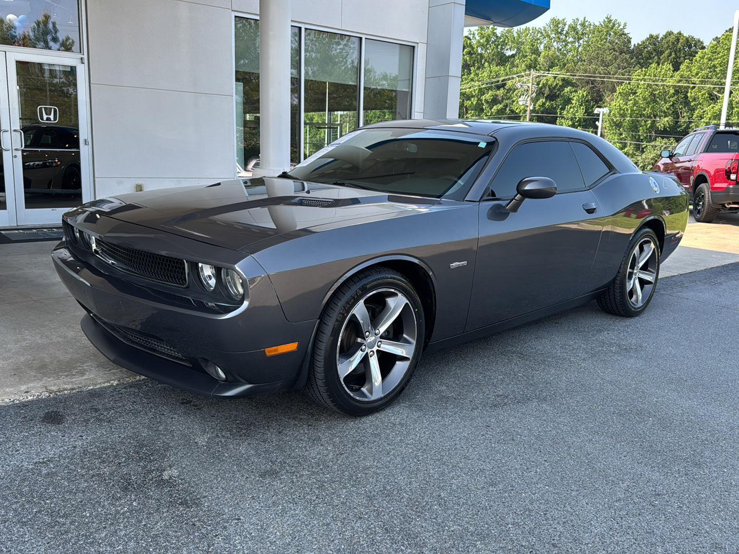 Used 2014 Dodge Challenger SXT with VIN 2C3CDYAG1EH310404 for sale in Milledgeville, GA
