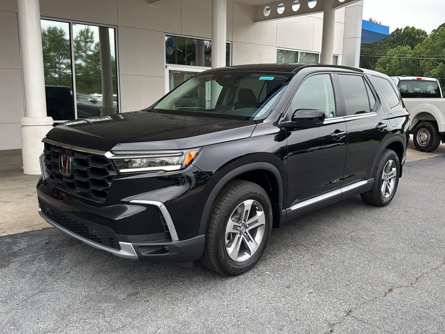 2025 Honda Pilot SUV 