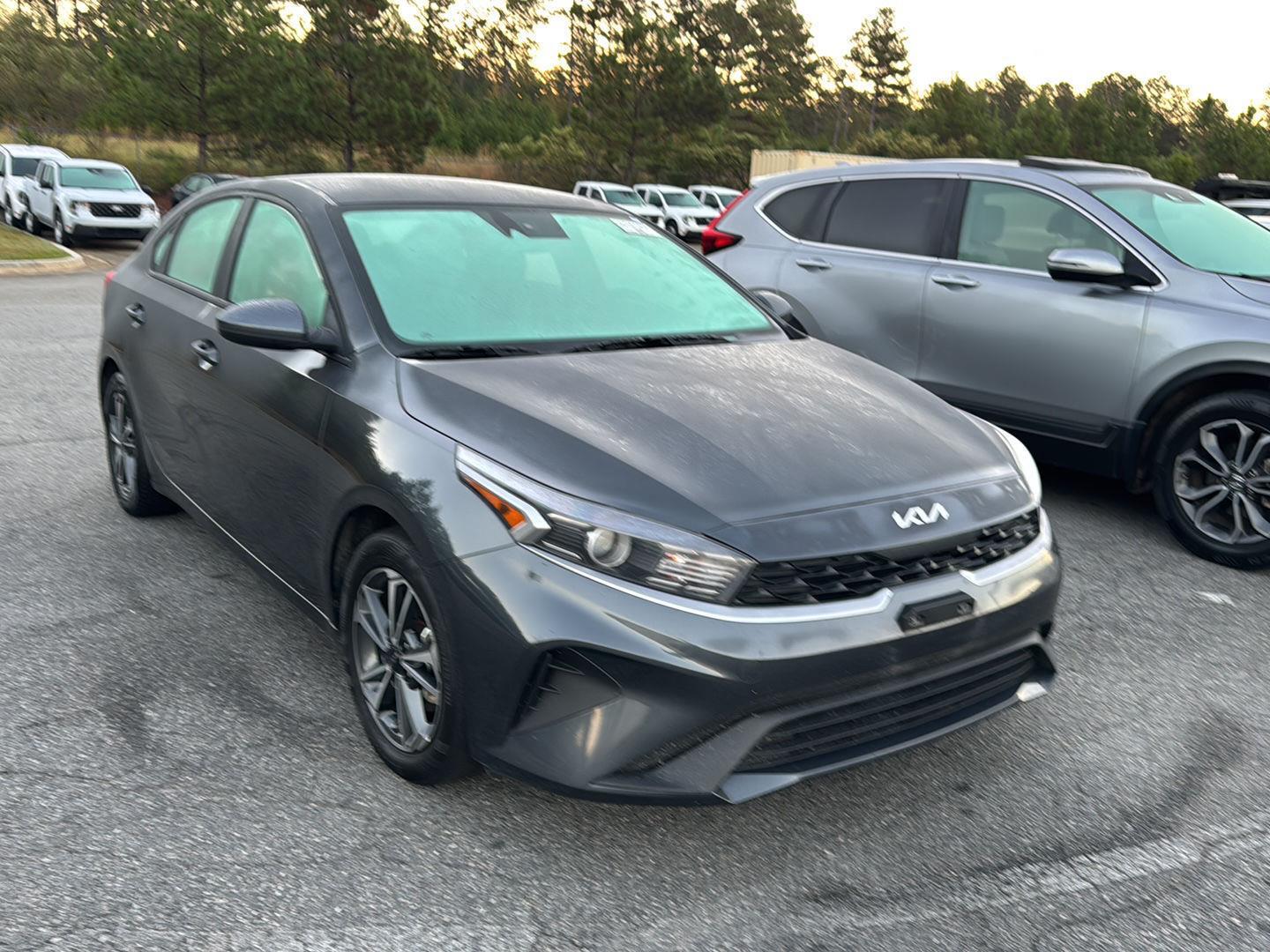 2024 Kia Forte LXS photo 4