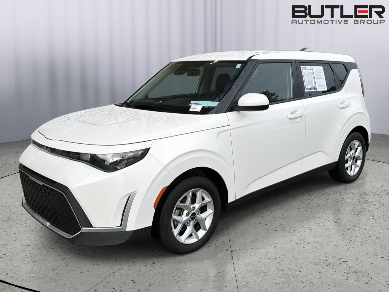2025 Kia Soul 2.0L LX IVT's photo