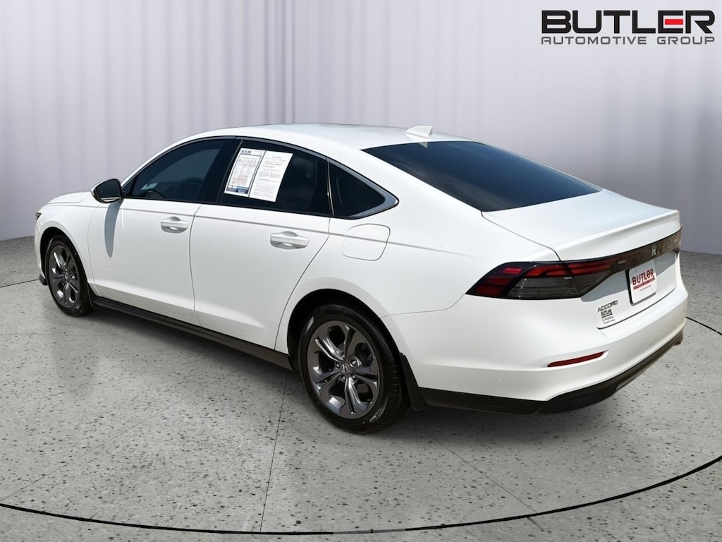 Used 2024 Honda Accord EX Sedan