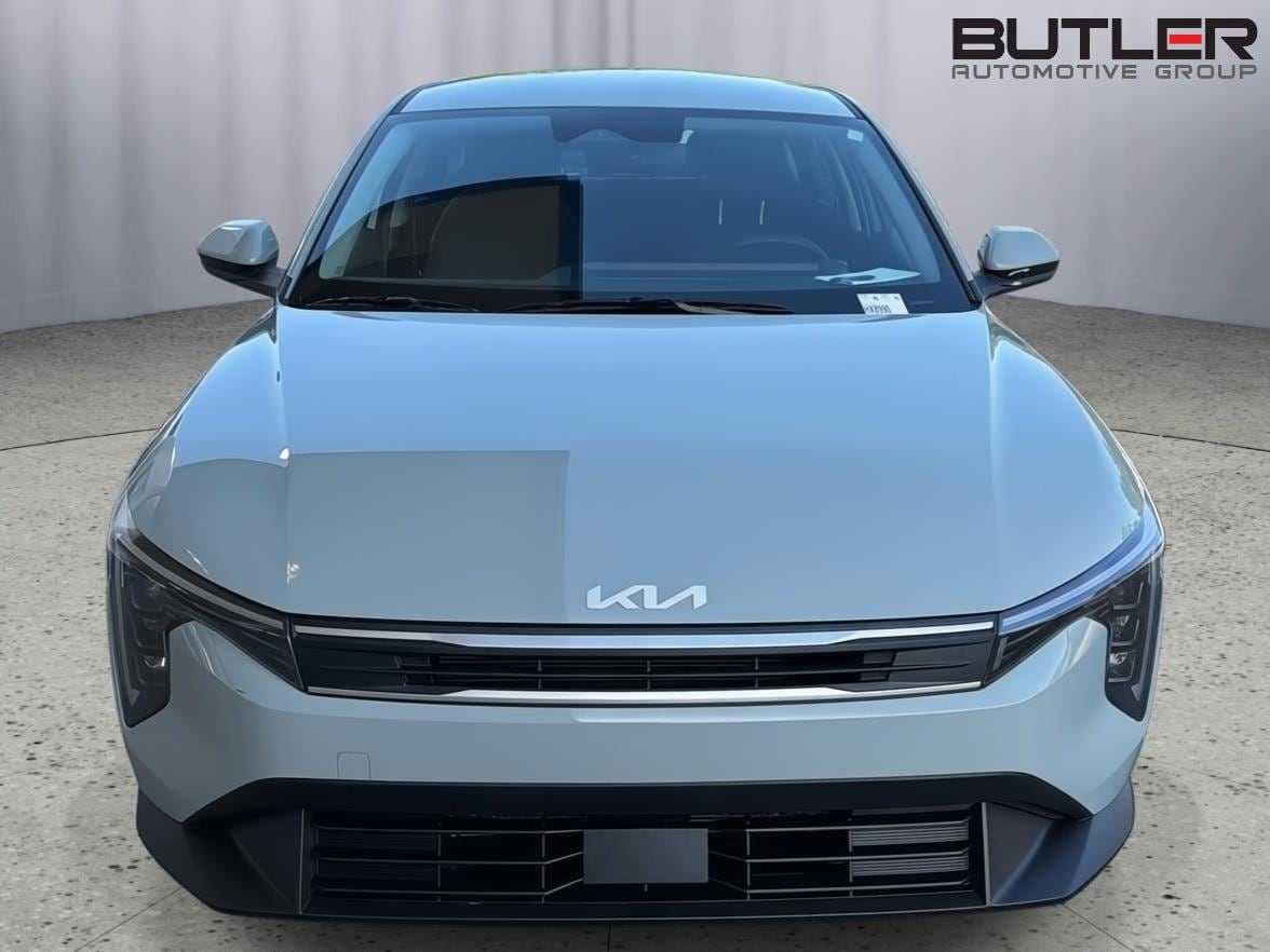 2025 Kia K4 LXS - Photo 9